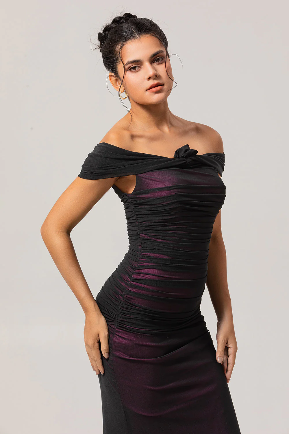 Noir Rose Épaule Dénudée Robe Longue Demoiselle d’Honneur - Image 4