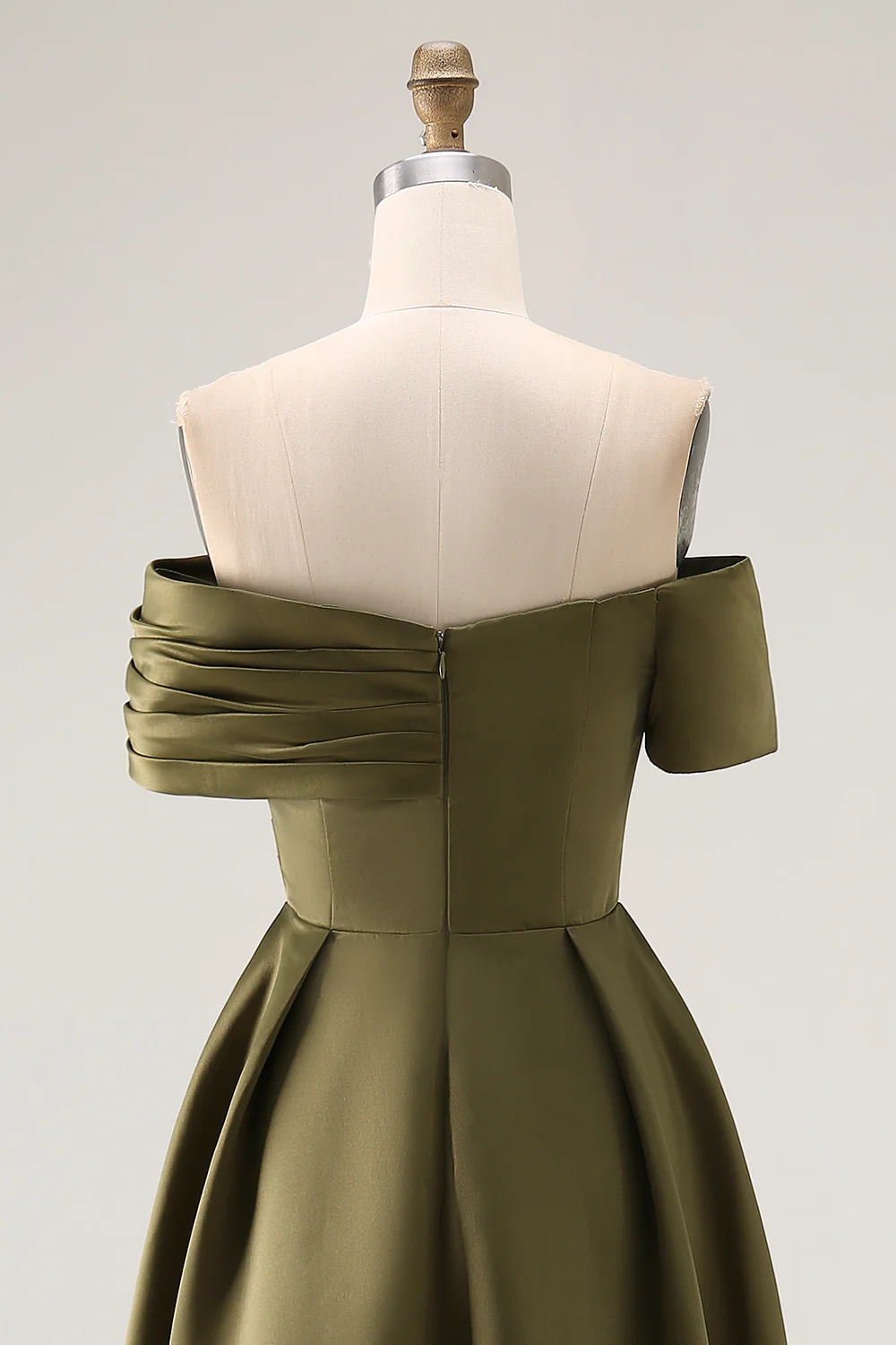 Robe mère de la mariée olive épaules dénudées froncée longueur cheville - Image 7