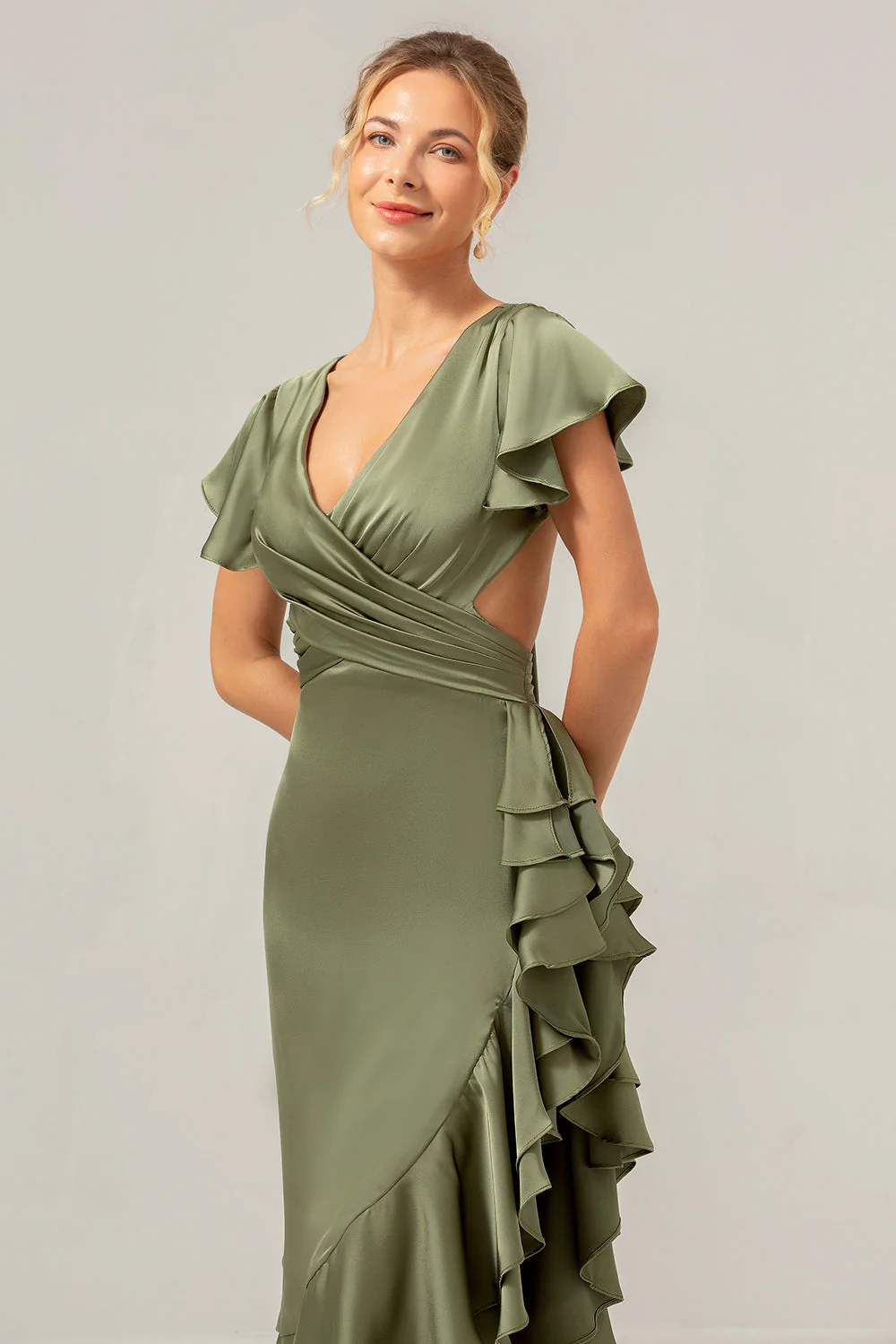 Olive une ligne col en V Robe de demoiselle d’honneur asymétrique en satin avec fente à volants - Image 7