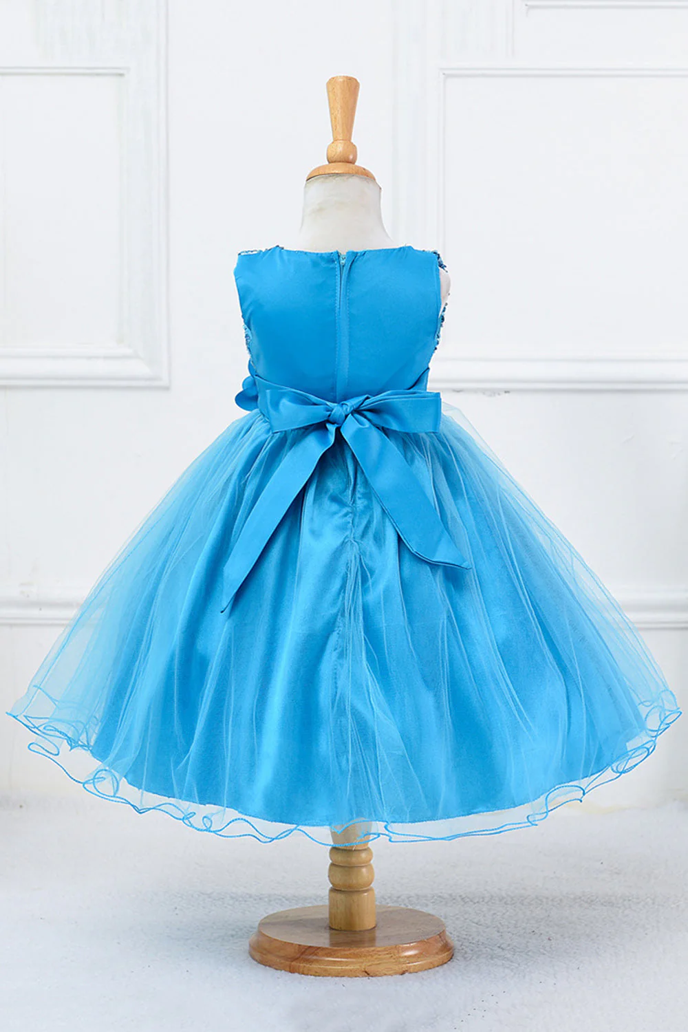 Paillettes Robes blanches sans manches avec nœud papillon - Image 17
