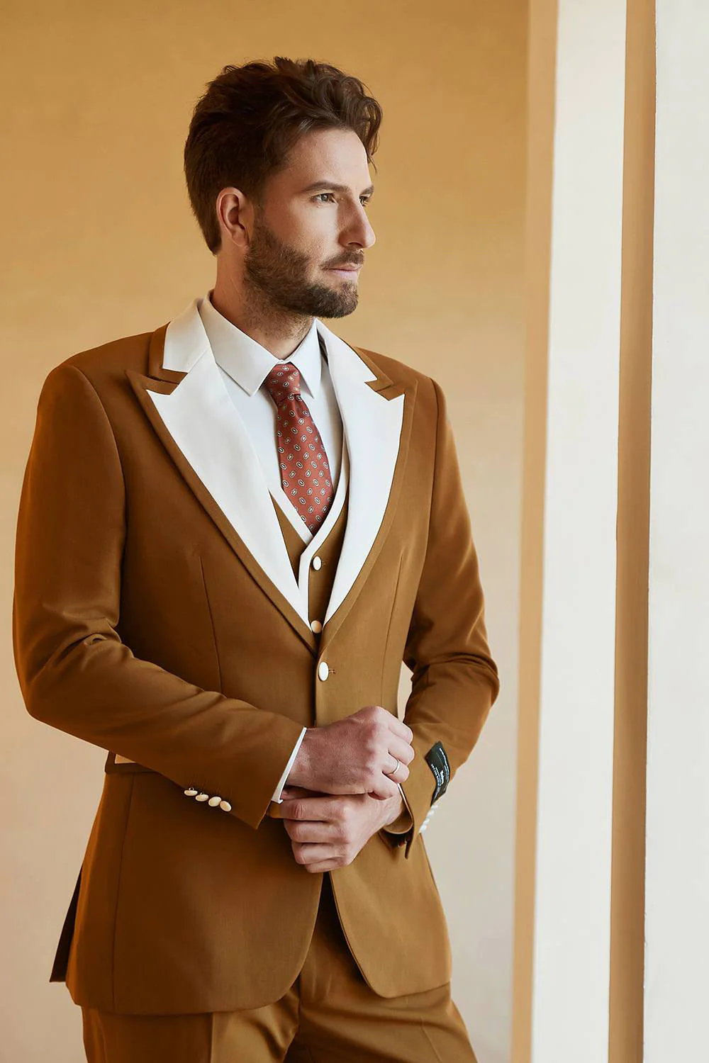 Peak Lapel Single Button Brown Costumes de mariage pour hommes - Image 5