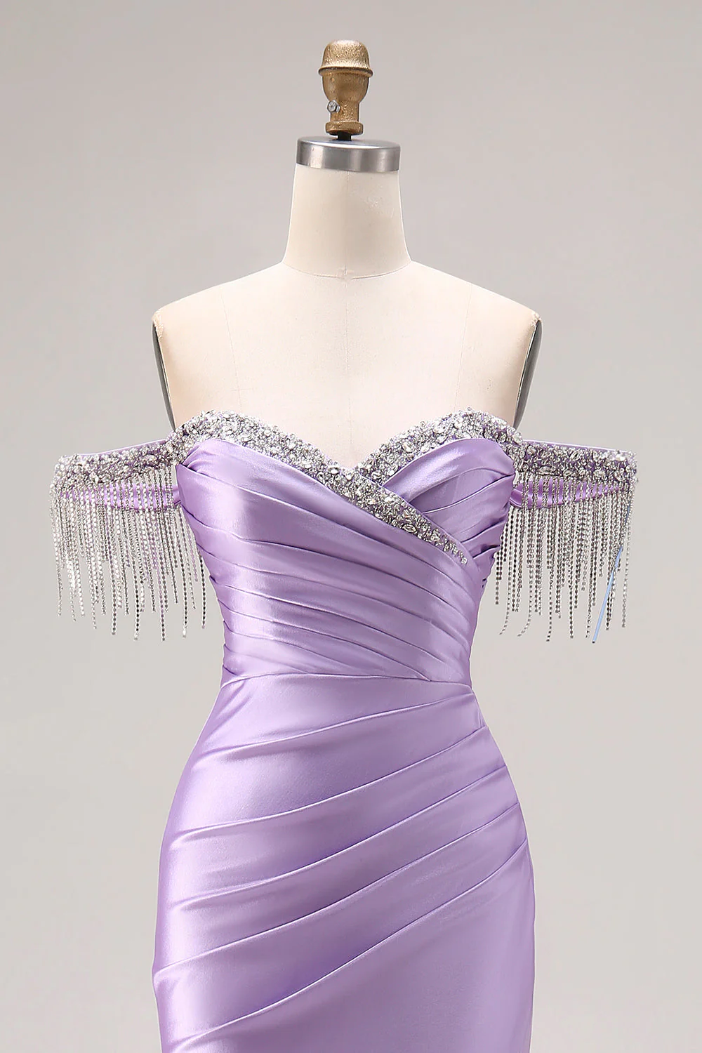 Petite robe de bal longue perlée perlée en satin en satin - Image 4