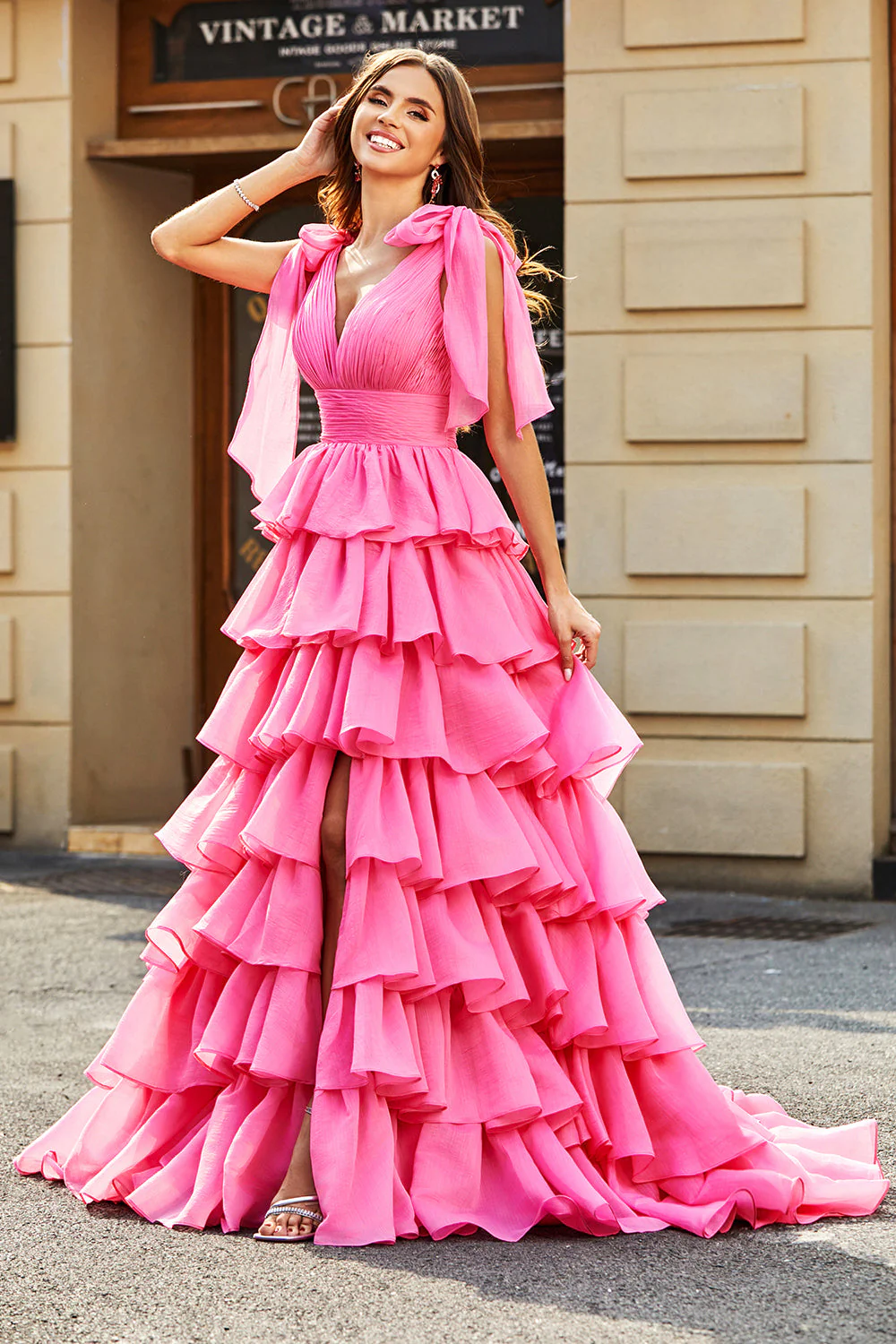 Princesse A-ligne Col V Fuchsia Robe de bal à plusieurs niveaux avec fente - Image 4