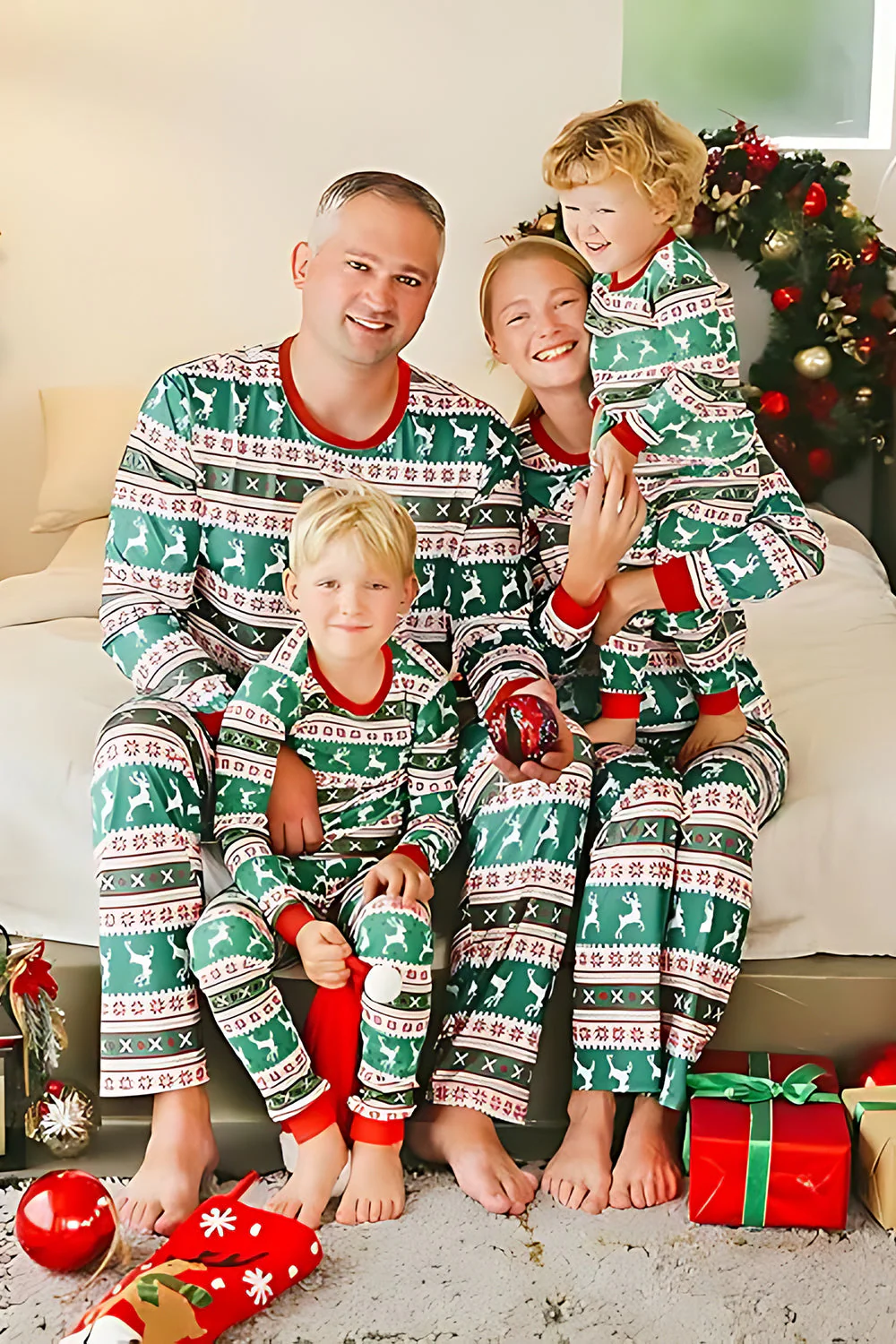 Pyjama de Noël assorti à manches longues à imprimé wapiti à rayures vertes - Image 3
