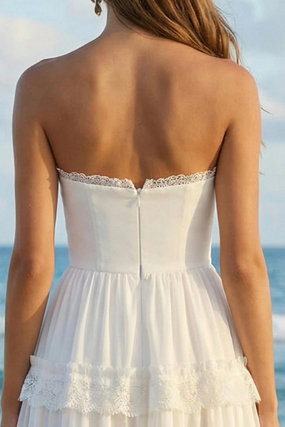 Robe blanche A Strapless A Line Plissée à volants Maxi White - Image 4