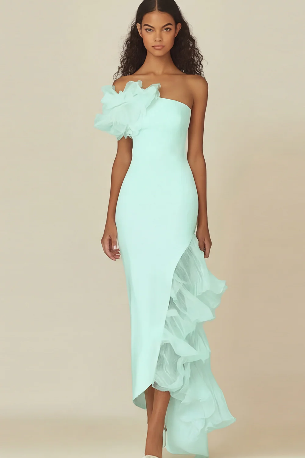 Robe fourreau blanche à une épaule avec volants - Image 8
