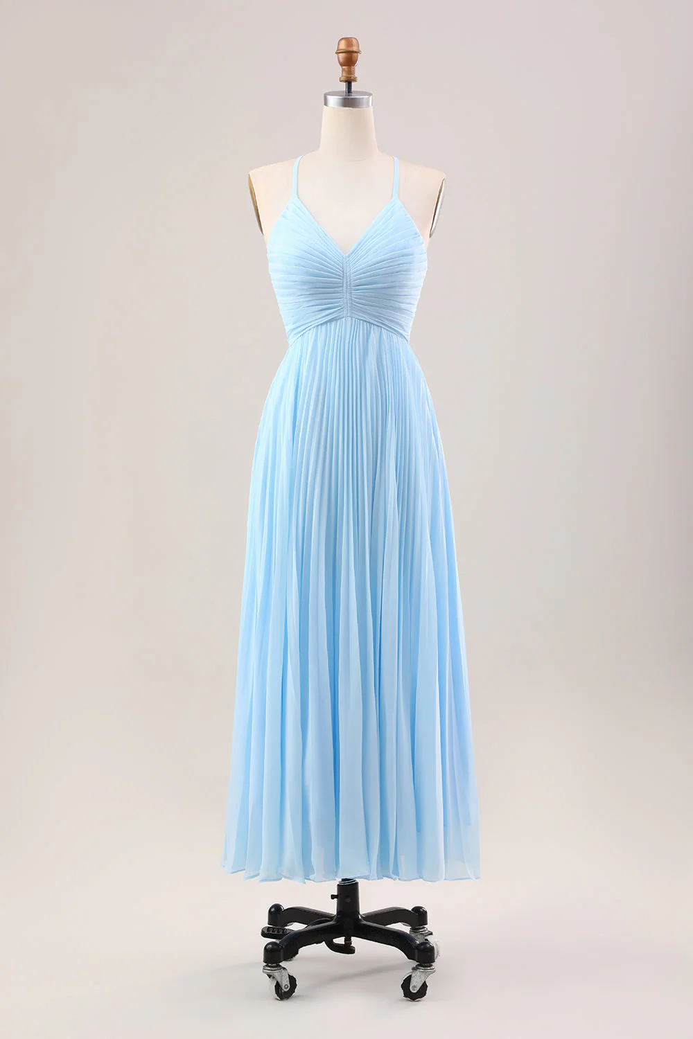 Robe invitée mariage longue bleu ciel en mousseline de soie plissée avec lacets dans le dos - Image 3