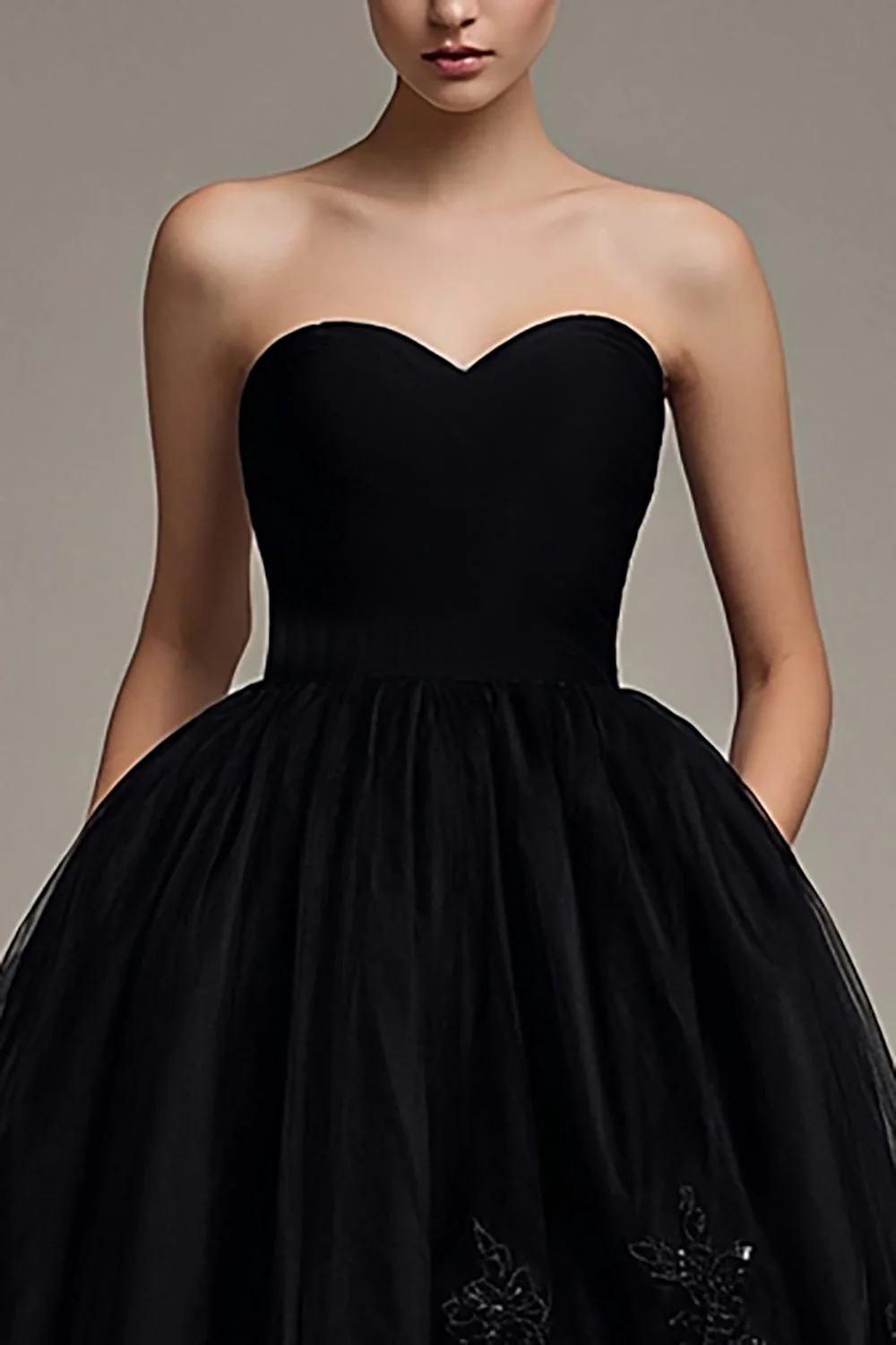 Robe bustier en tulle trapèze noir haut-bas noir - Image 2