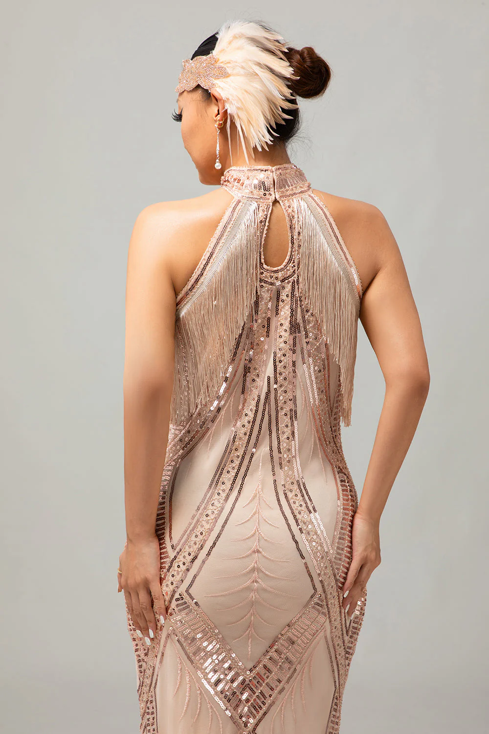 Robe champagne dos nu à paillettes à franges des années 1920 - Image 6