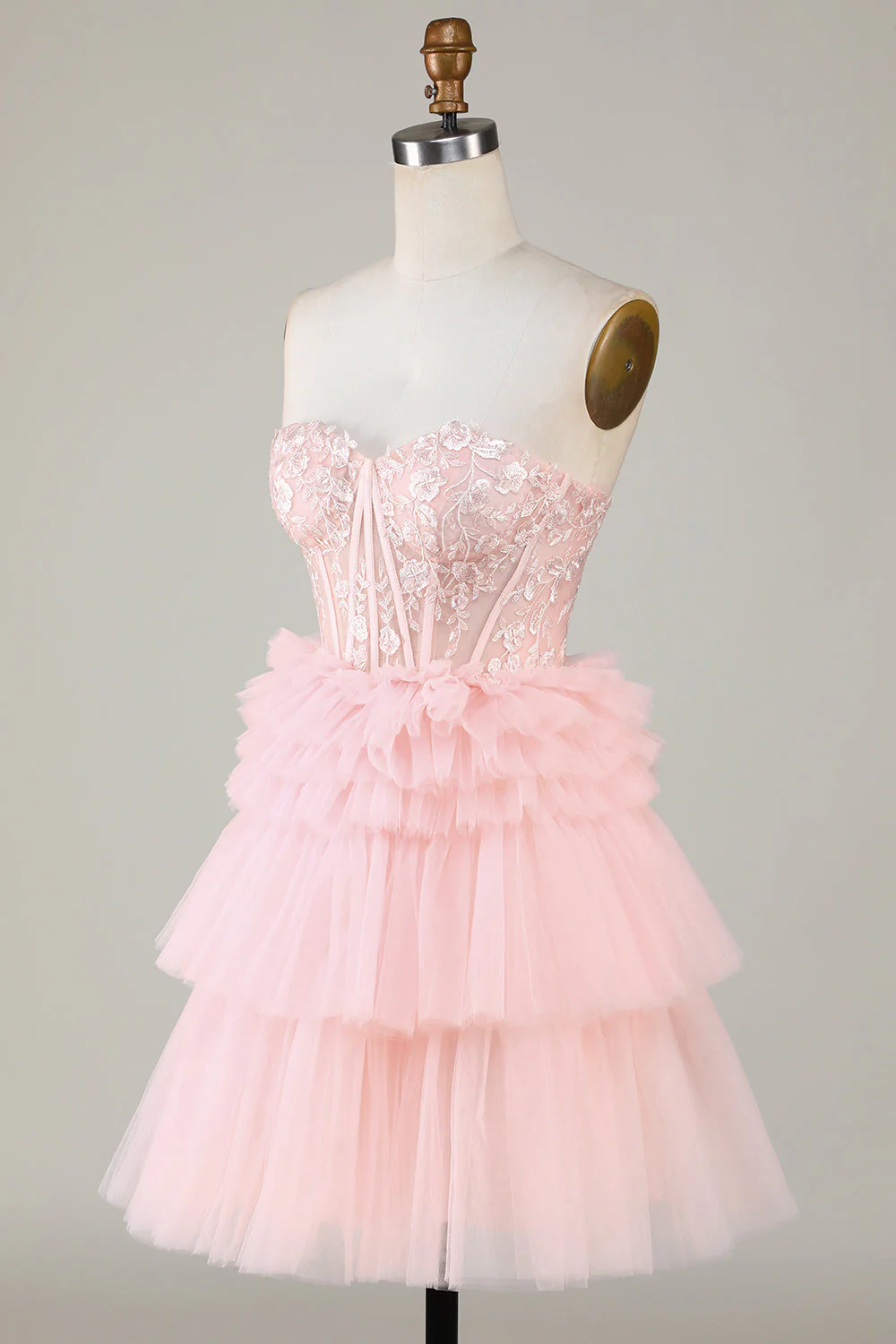 Robe cocktail courte rose A-line à volants style romantique - Image 3