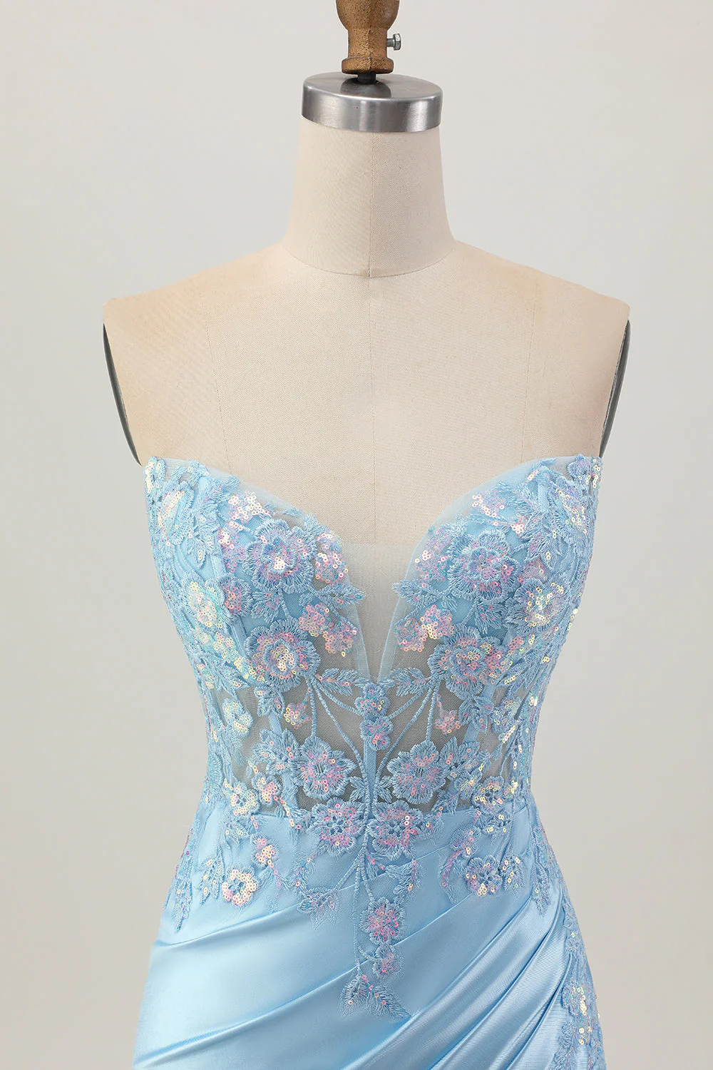 Robe de cocktail moulante scintillante à paillettes froncées à paillettes - Image 12