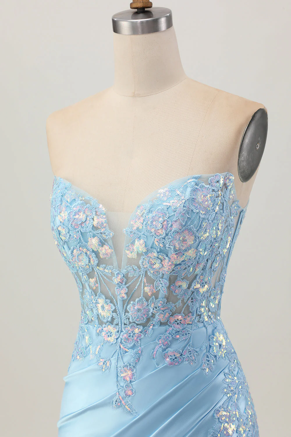 Robe de cocktail moulante scintillante à paillettes froncées à paillettes - Image 13