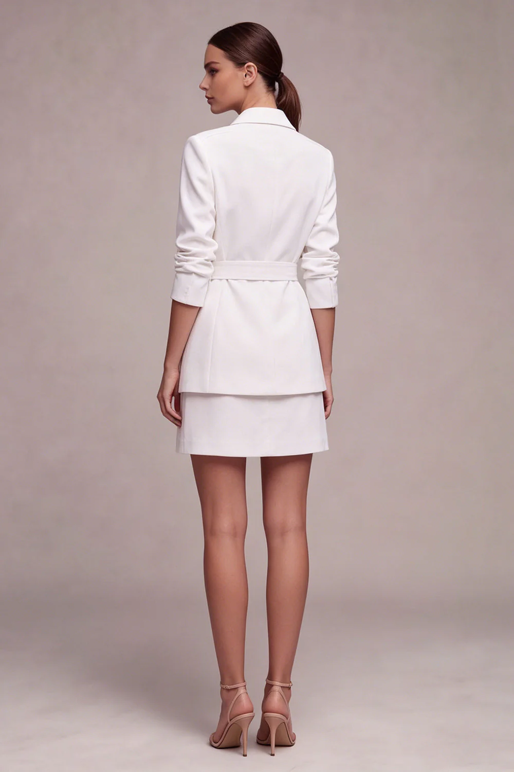 Robe courte d’affaires double boutonnage à revers blancs à boutonnage double avec ceinture - Image 2