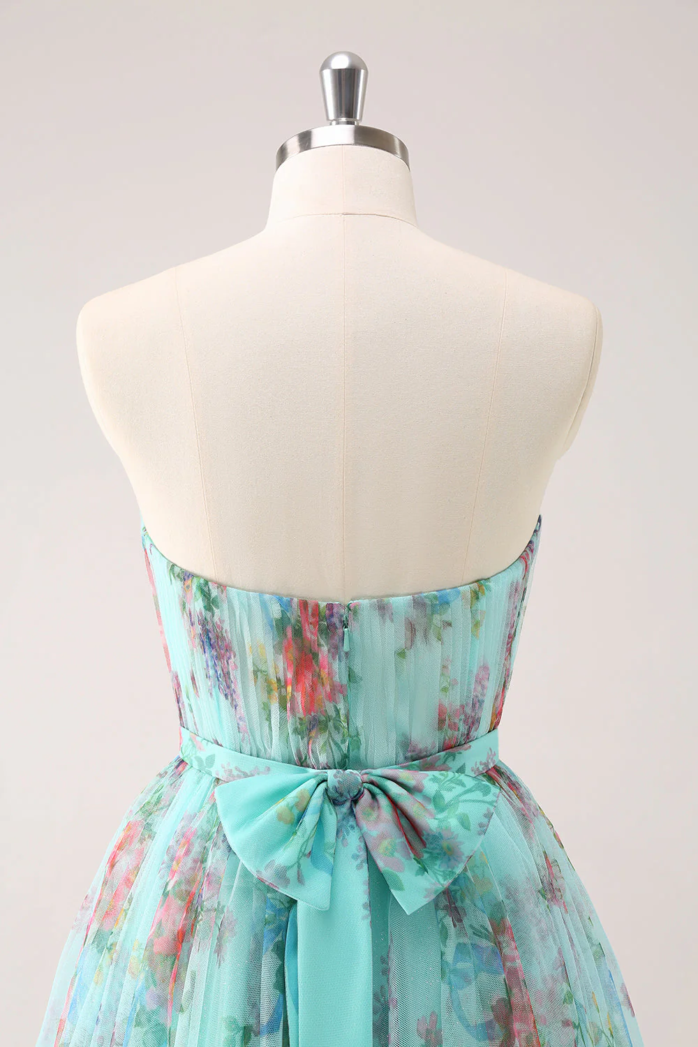 Robe courte de bal à fleurs vertes sans bretelles moelleuse - Image 5