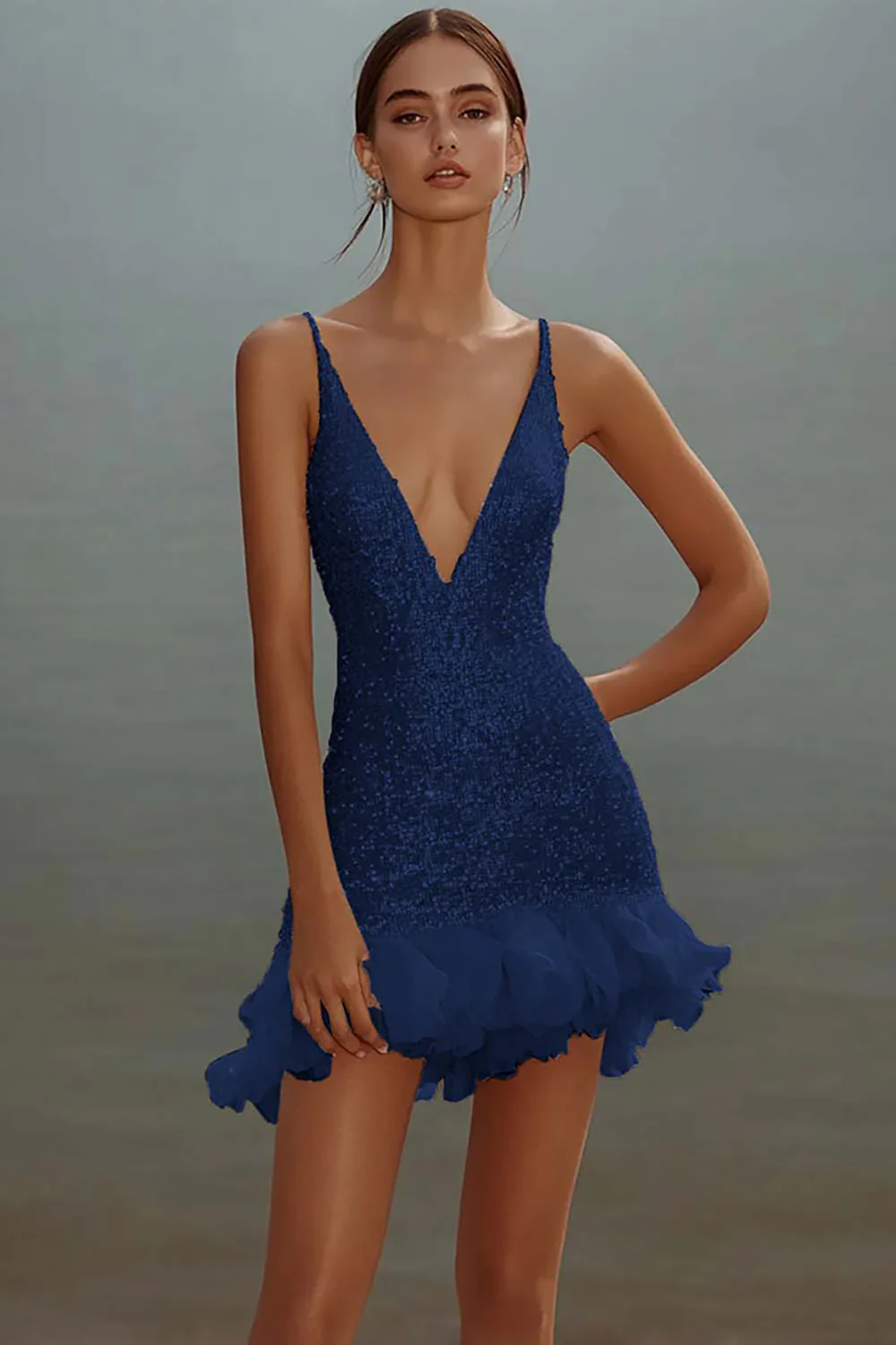 Robe courte moulante blanche à paillettes avec bretelles fines - Image 13