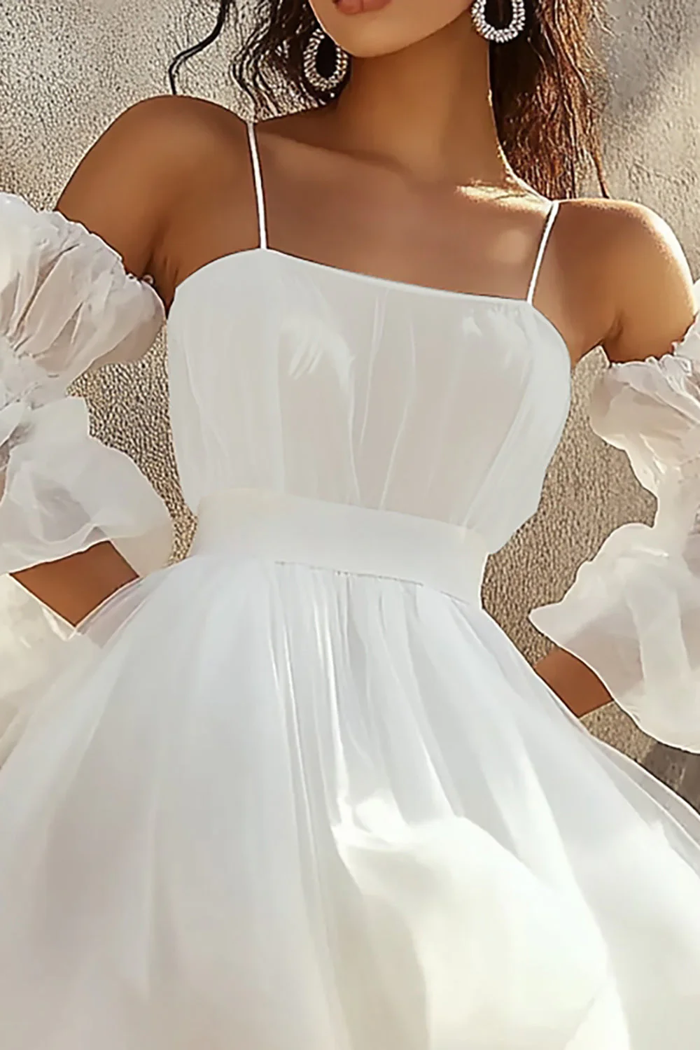 Robe courte de graduation spaghetti sans bretelles en mousseline de soie blanche - Image 2