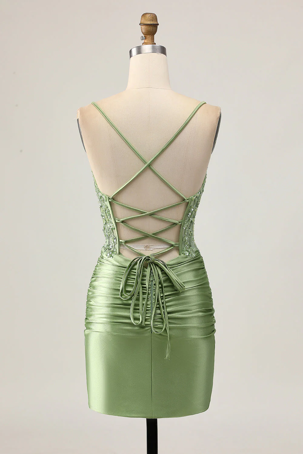 Robe courte moulante à sequins froncés vert sauge - Image 2