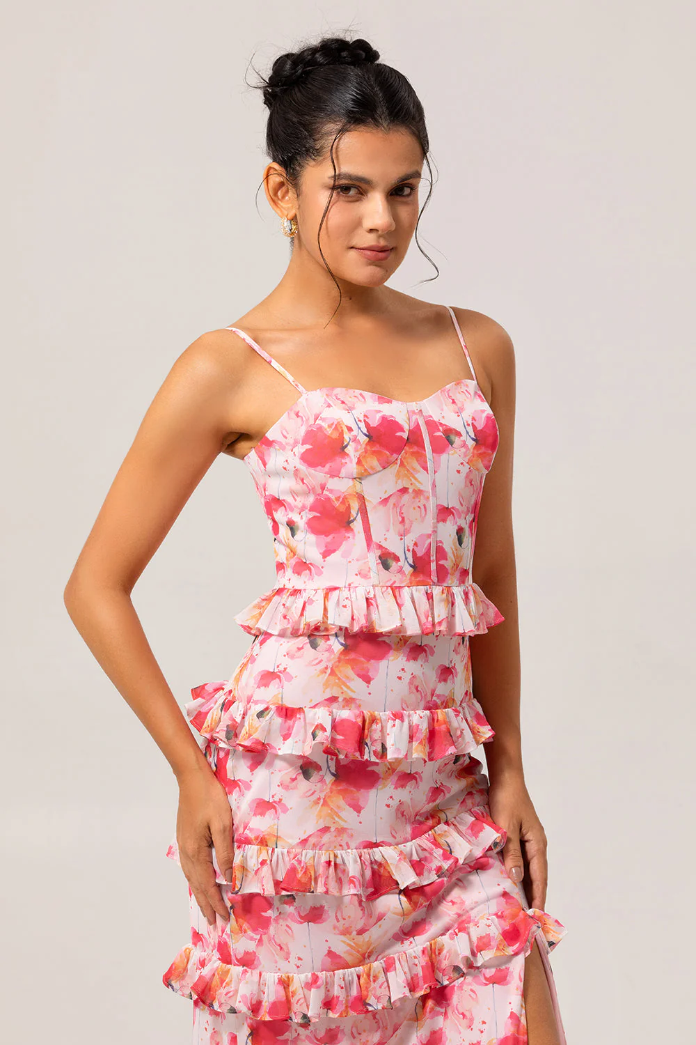 Robe d’invité de mariage longue à volants avec fente - Image 6