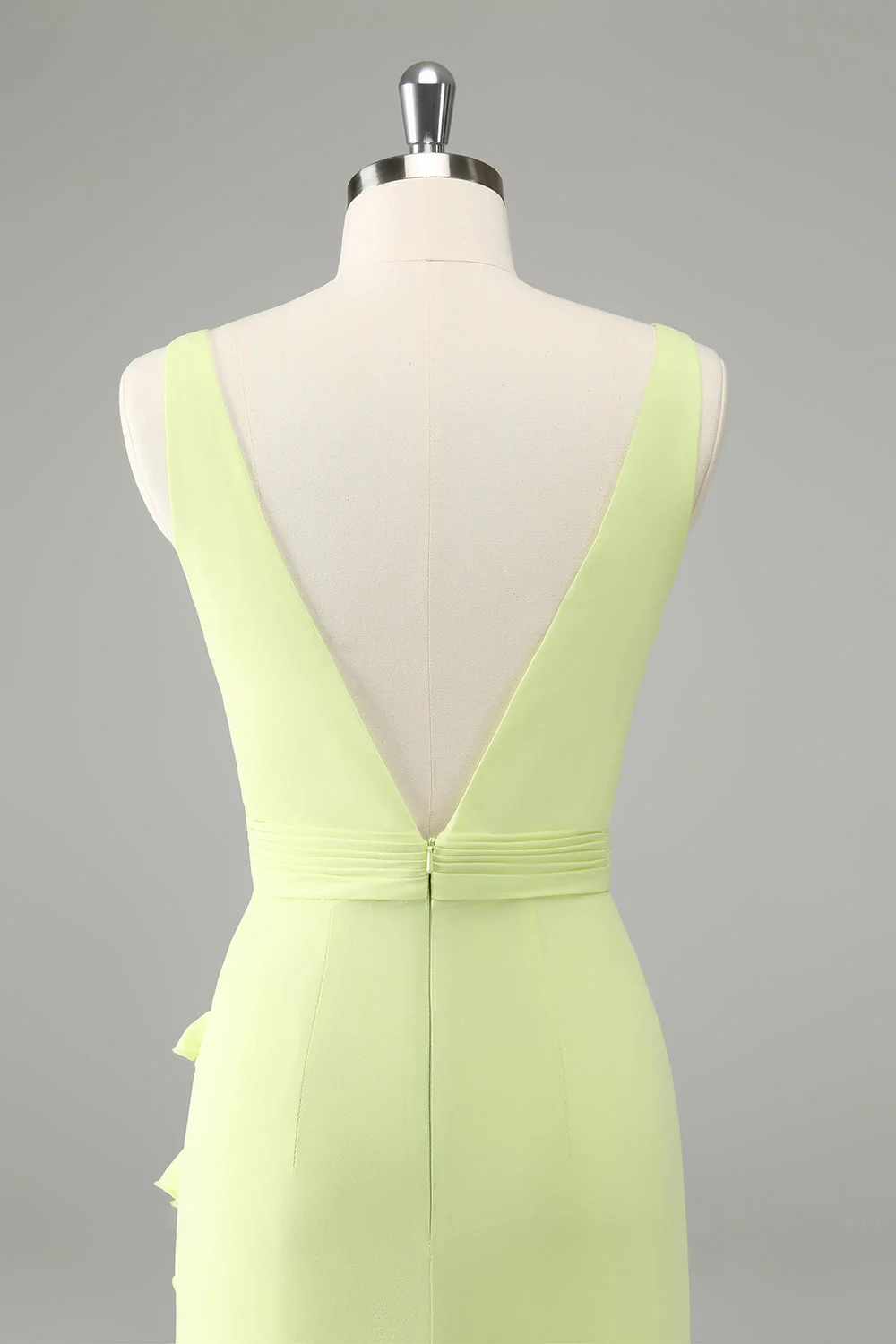 Robe d’invitée de mariage à volants à col en V profond lime avec fente - Image 5