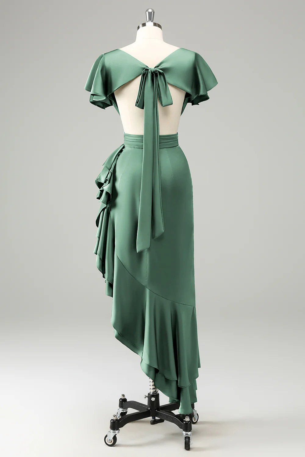 Robe d’invitée de mariage en satin à col en V bleu poussiéreux avec volants - Image 6