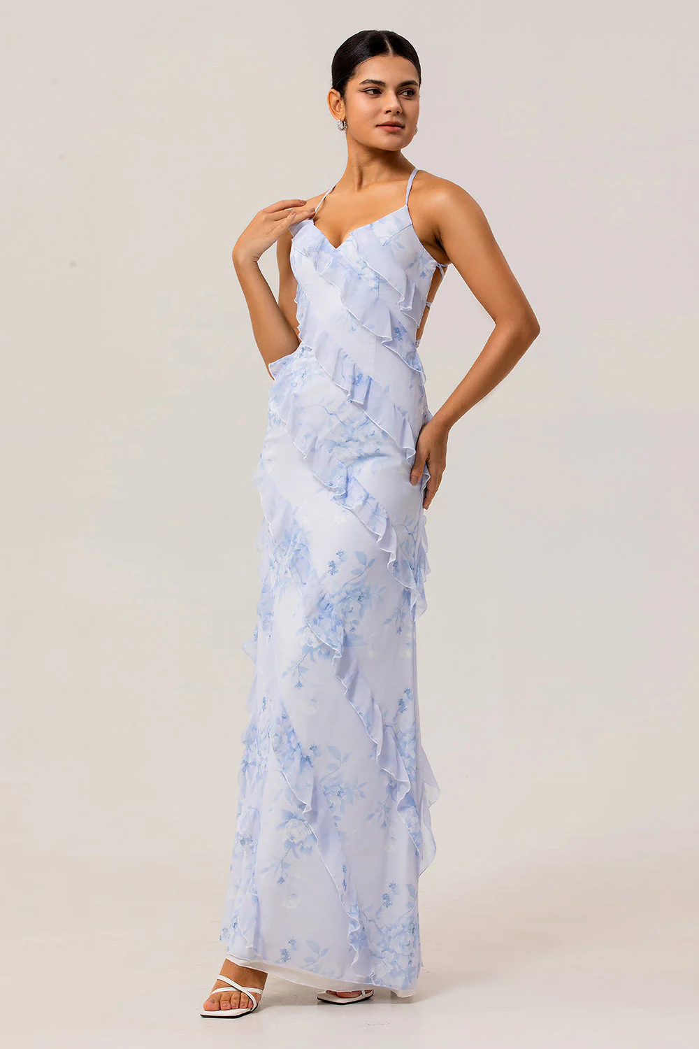 Robe d’invitée de mariage imprimée gaine à volants floraux bleus - Image 3