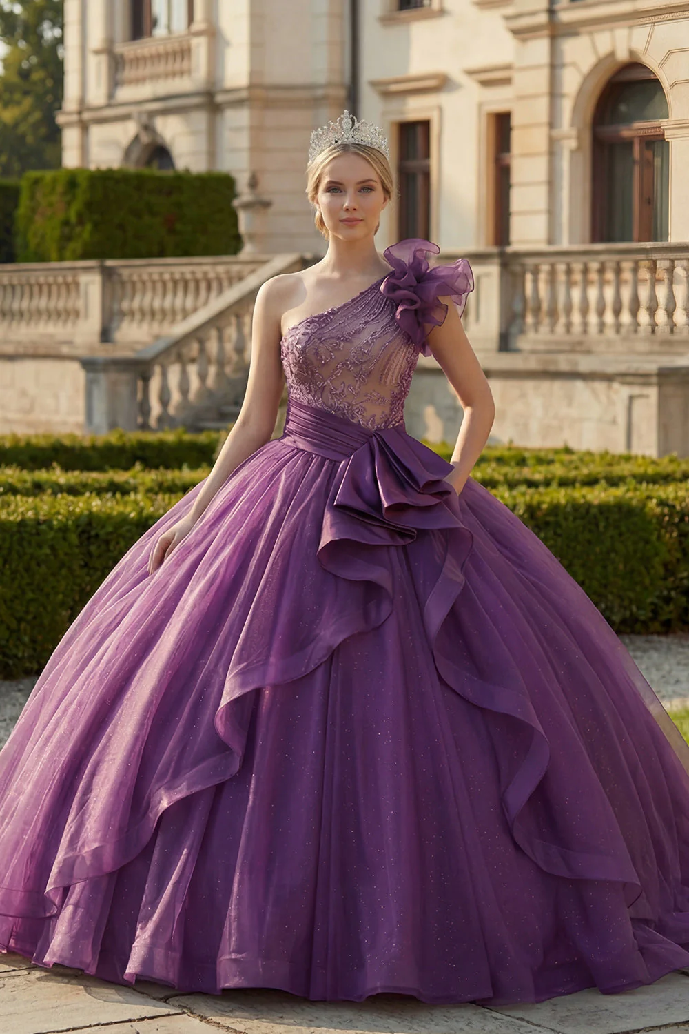 Robe de bal à une épaule robe Quinceañera violet foncé avec volants