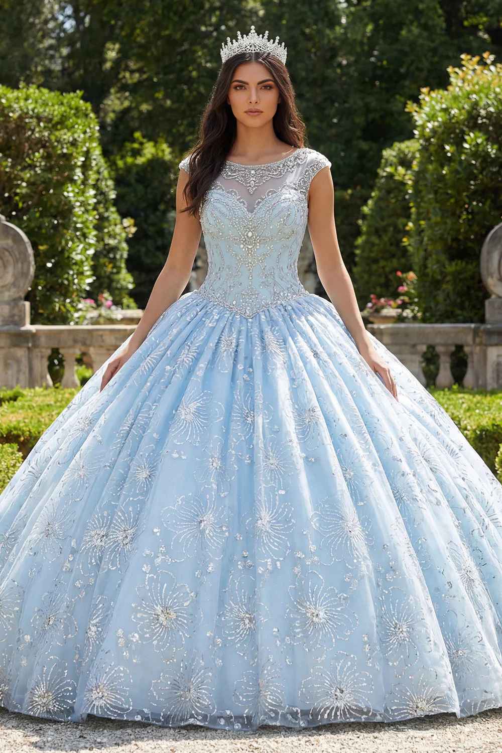 Robe de bal bleu ciel perlée à col illusion Quinceañera