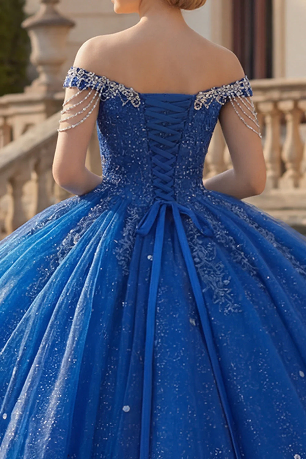 Robe de bal bleu royal à paillettes et robe de bal bleue décalée - Image 4