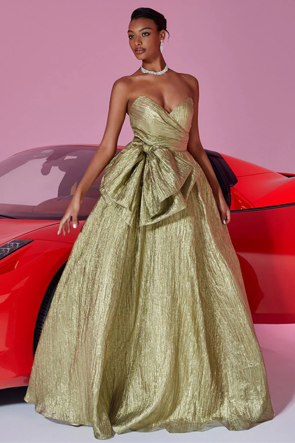 Robe de bal bretelles une ligne dorée avec noeud - Image 4