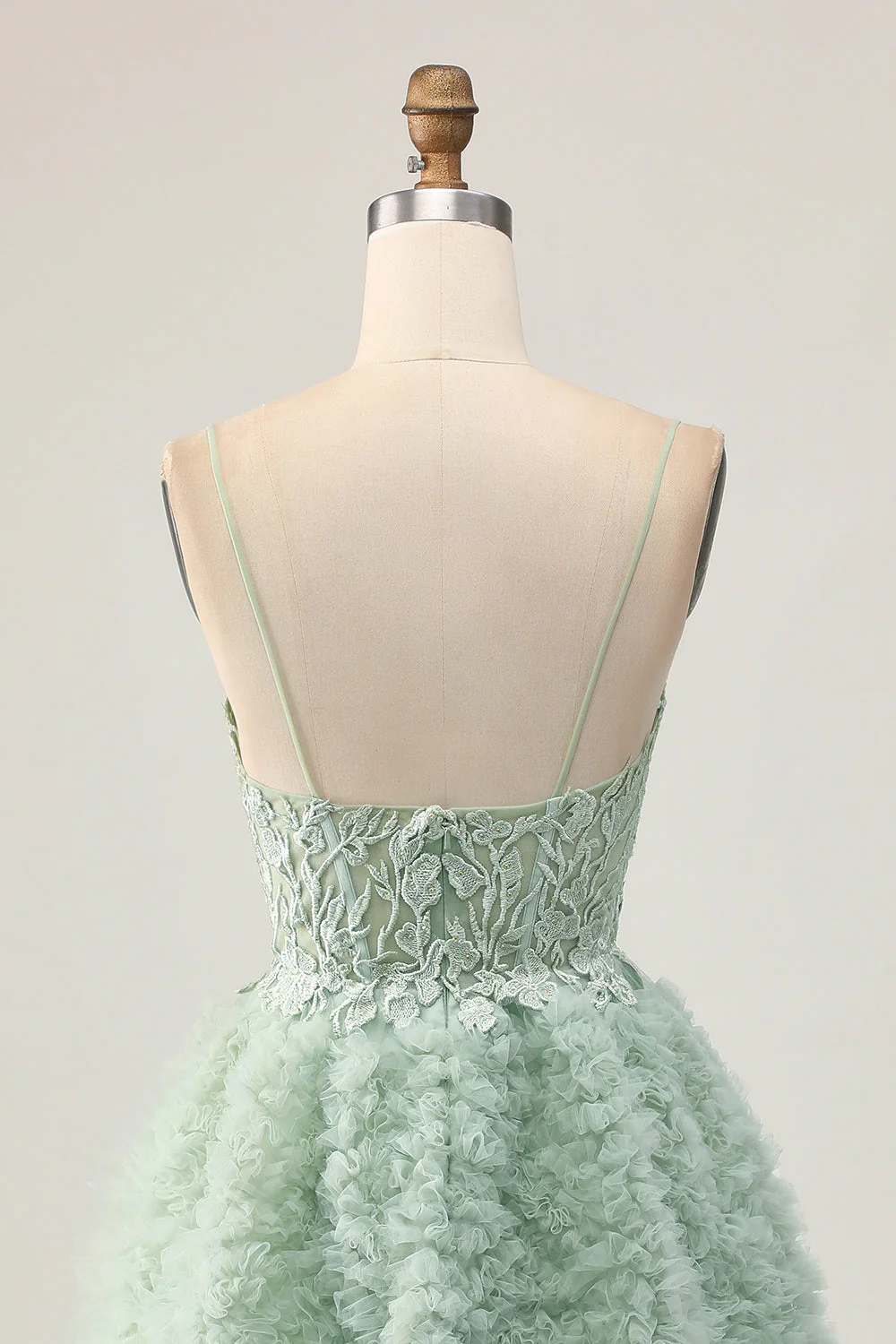 Robe de bal corset trapèze vert sauge avec appliques - Image 8
