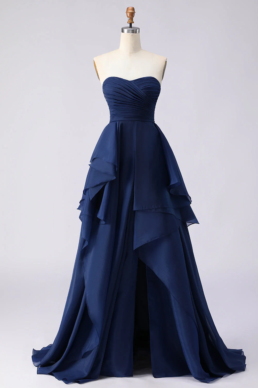 Robe de bal de bal bleu marine sans bretelles à volants A Line, plissée et fente