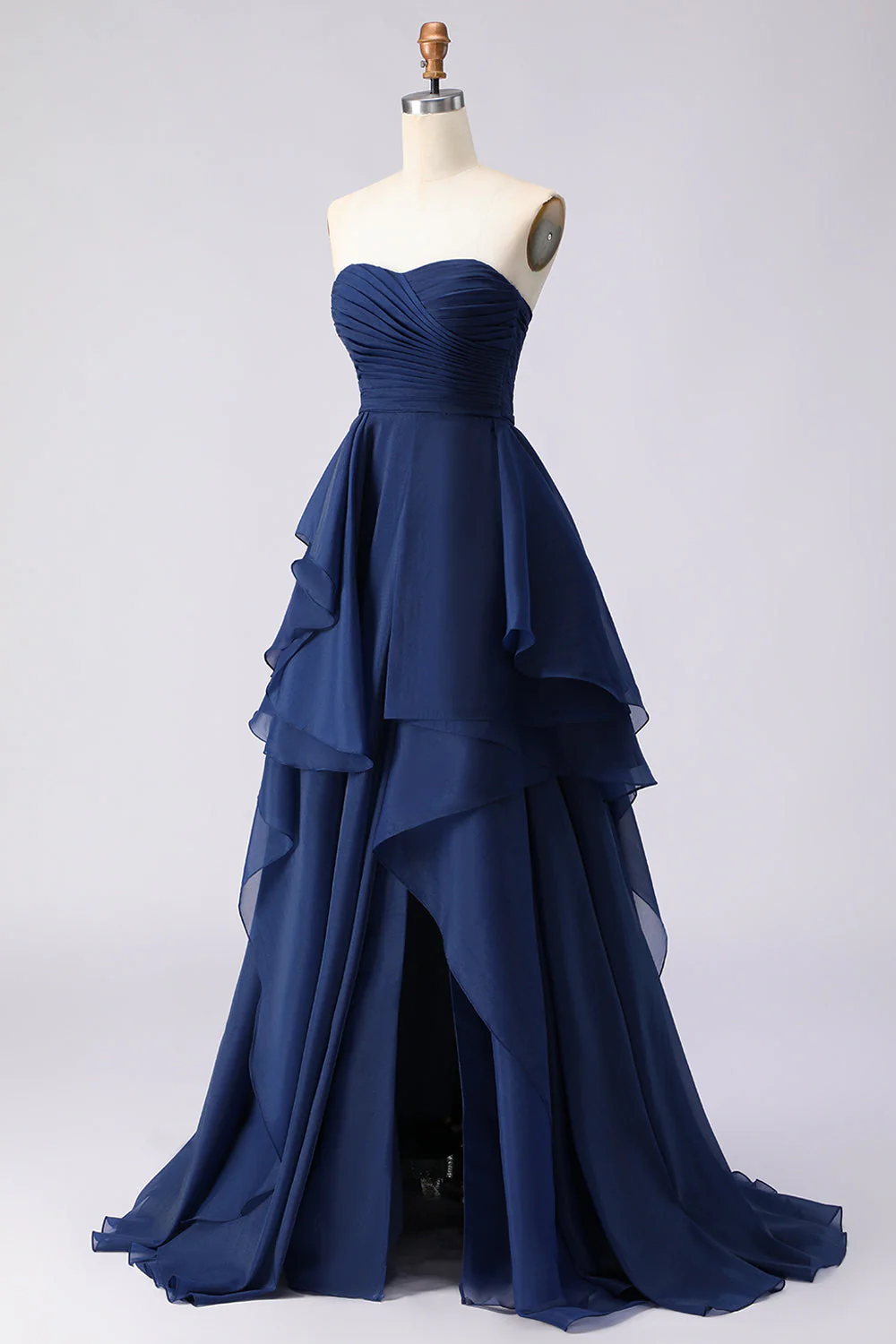 Robe de bal de bal bleu marine sans bretelles à volants A Line, plissée et fente - Image 3