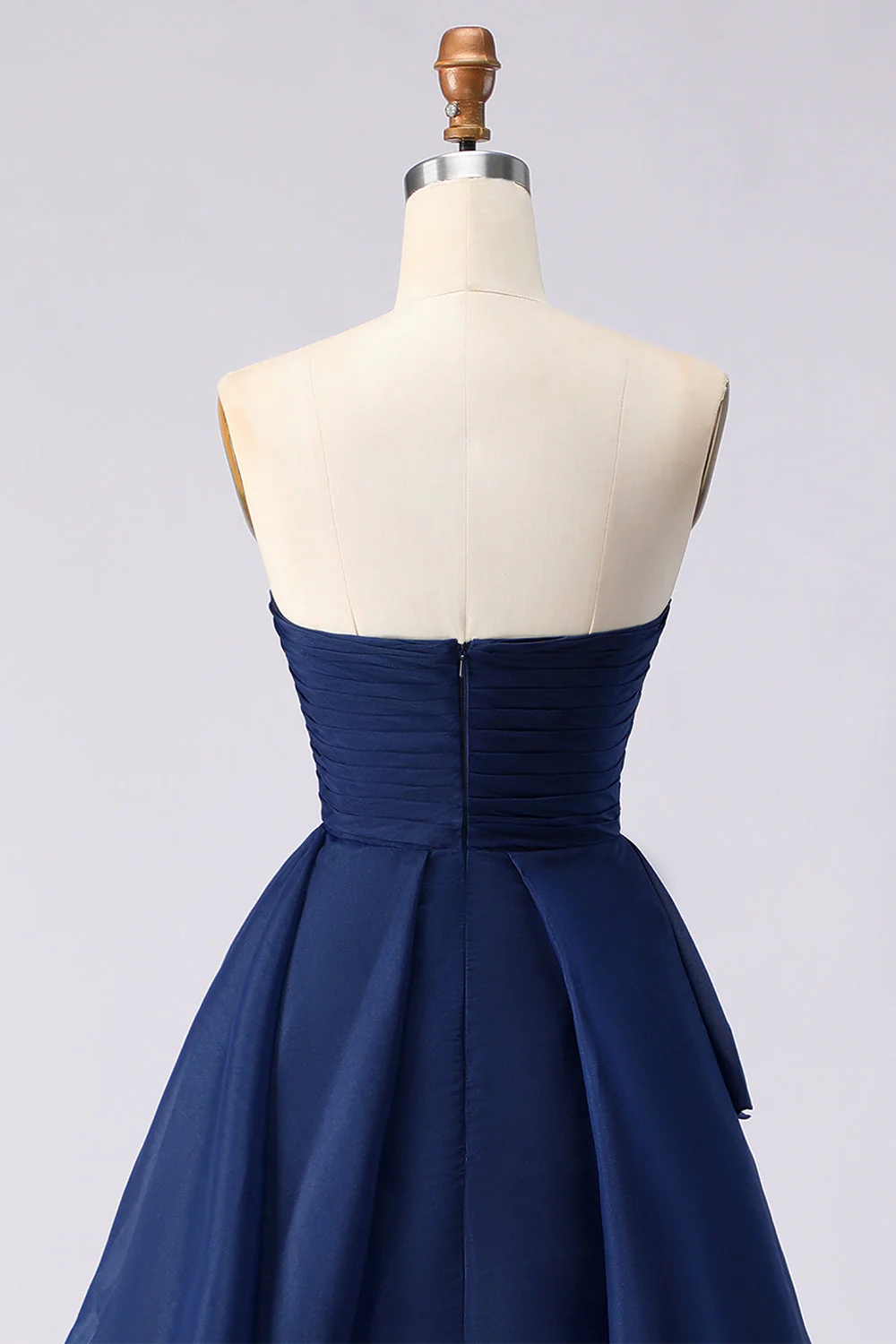 Robe de bal de bal bleu marine sans bretelles à volants A Line, plissée et fente - Image 5