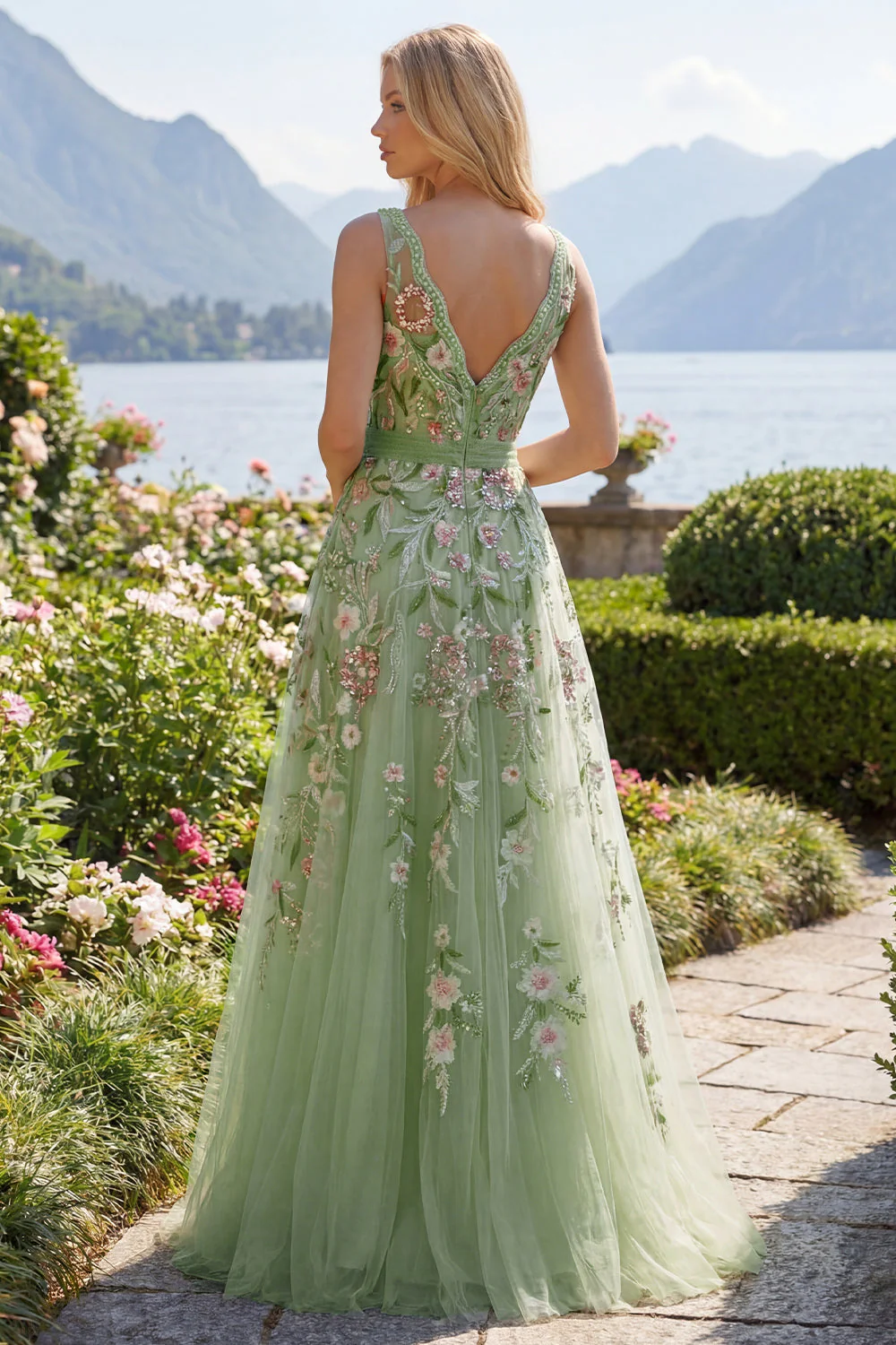 Robe de bal de bal verte fleurale à col en V avec application de la ligne A - Image 4