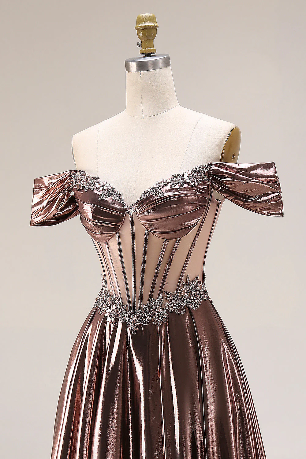 Robes de soirée longue bustier métallique à épaules dénudées - Image 6