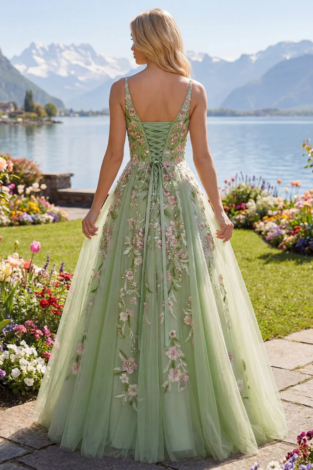 Robe de bal en tulle à bretelles fines vertes à bretelles fines florales A Line - Image 4