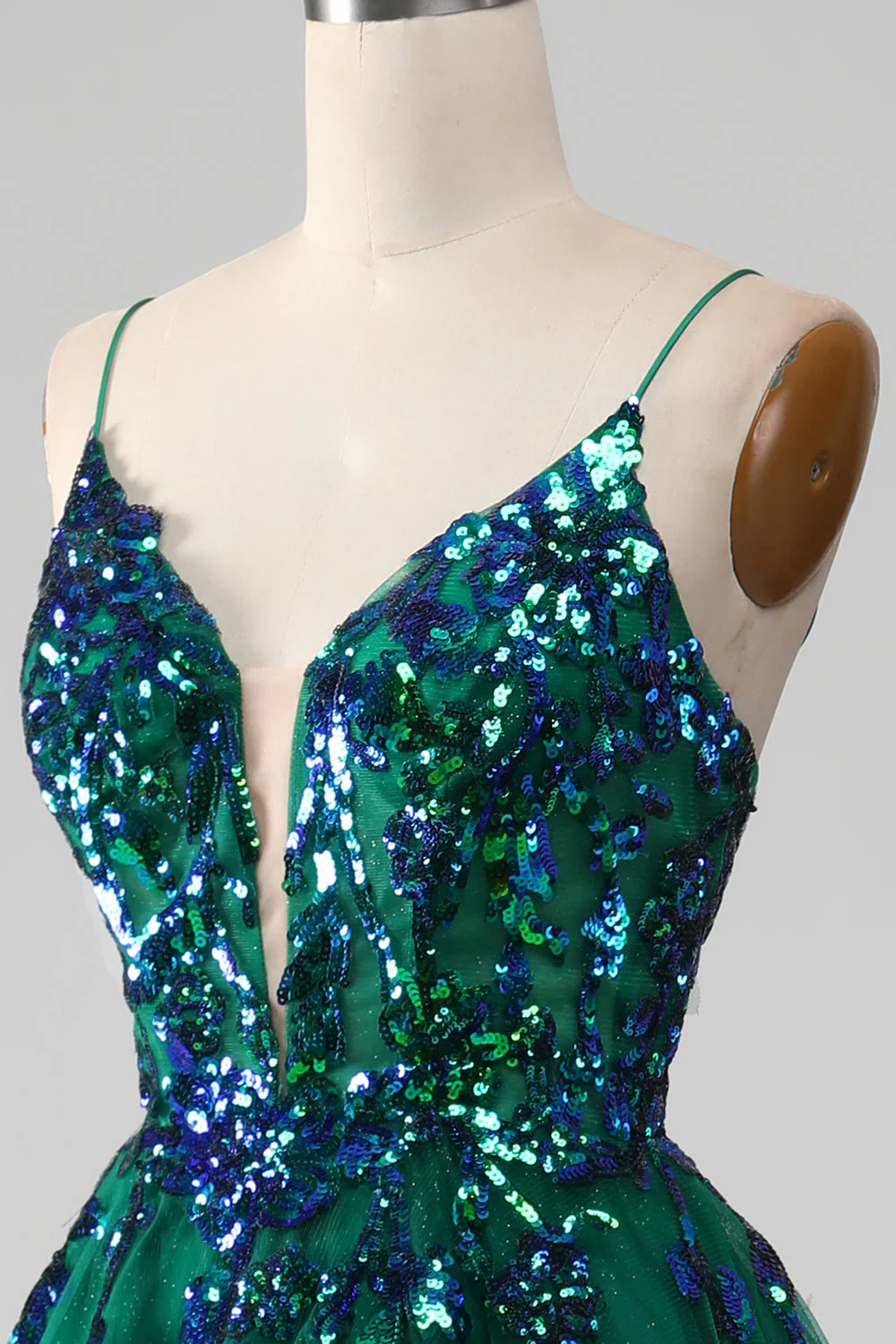 Robe de Soirée en tulle à bretelles spaghetti vert foncé avec paillettes - Image 6