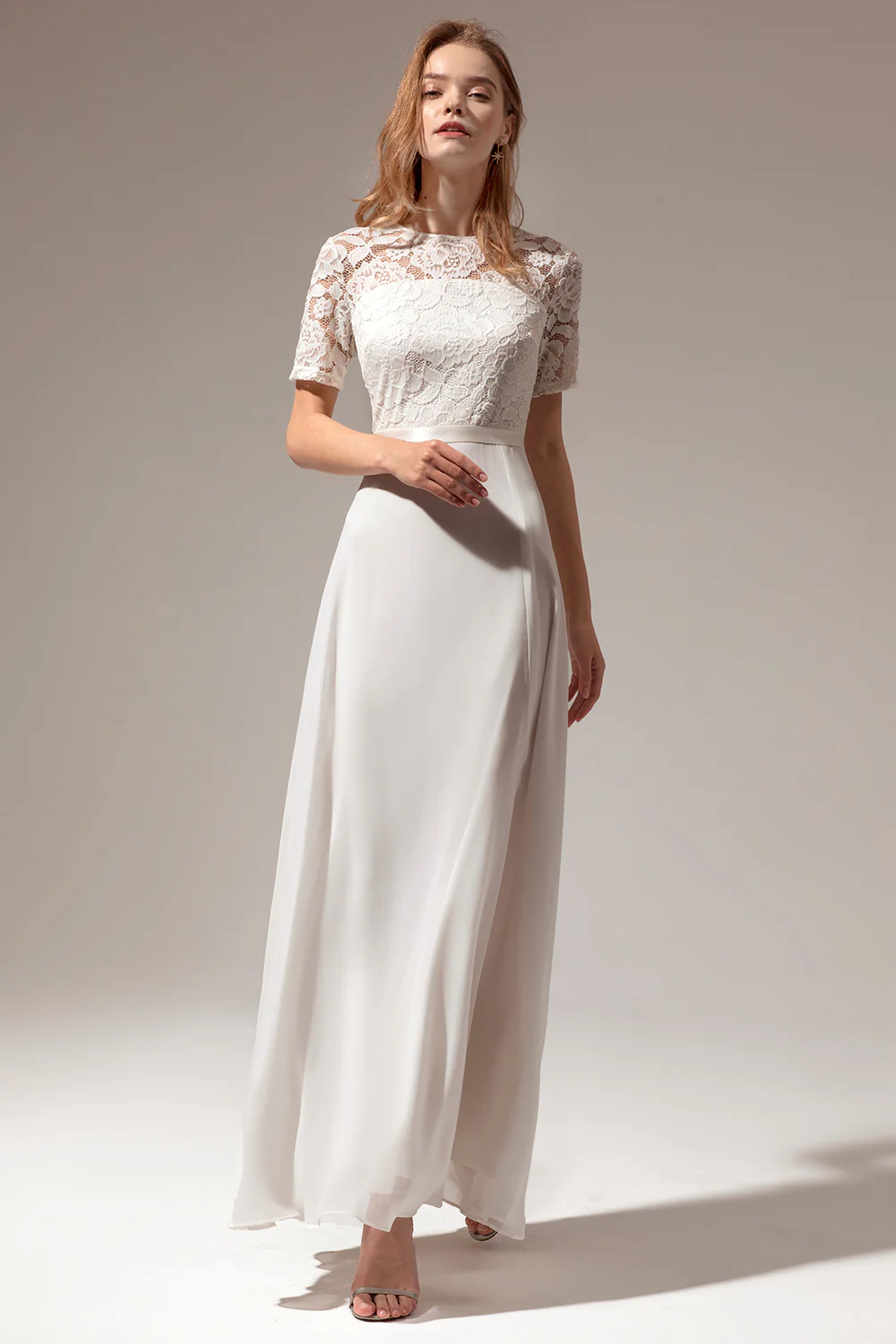 Robe de Bal Formelle Blanche avec Dentelle - Image 5