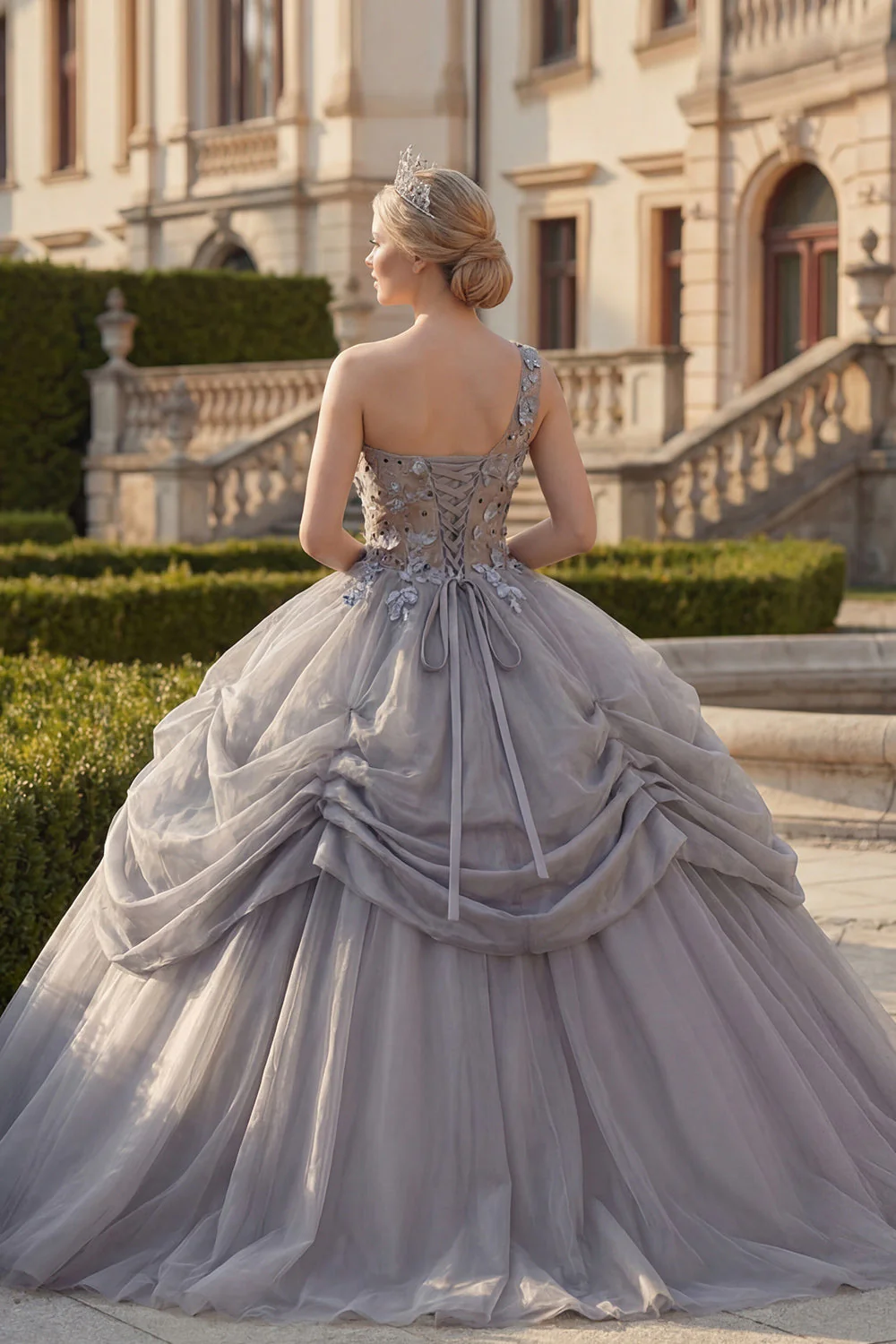 Robe de bal gris clair à une épaule, robe de quinceañera plissée appliquée - Image 2