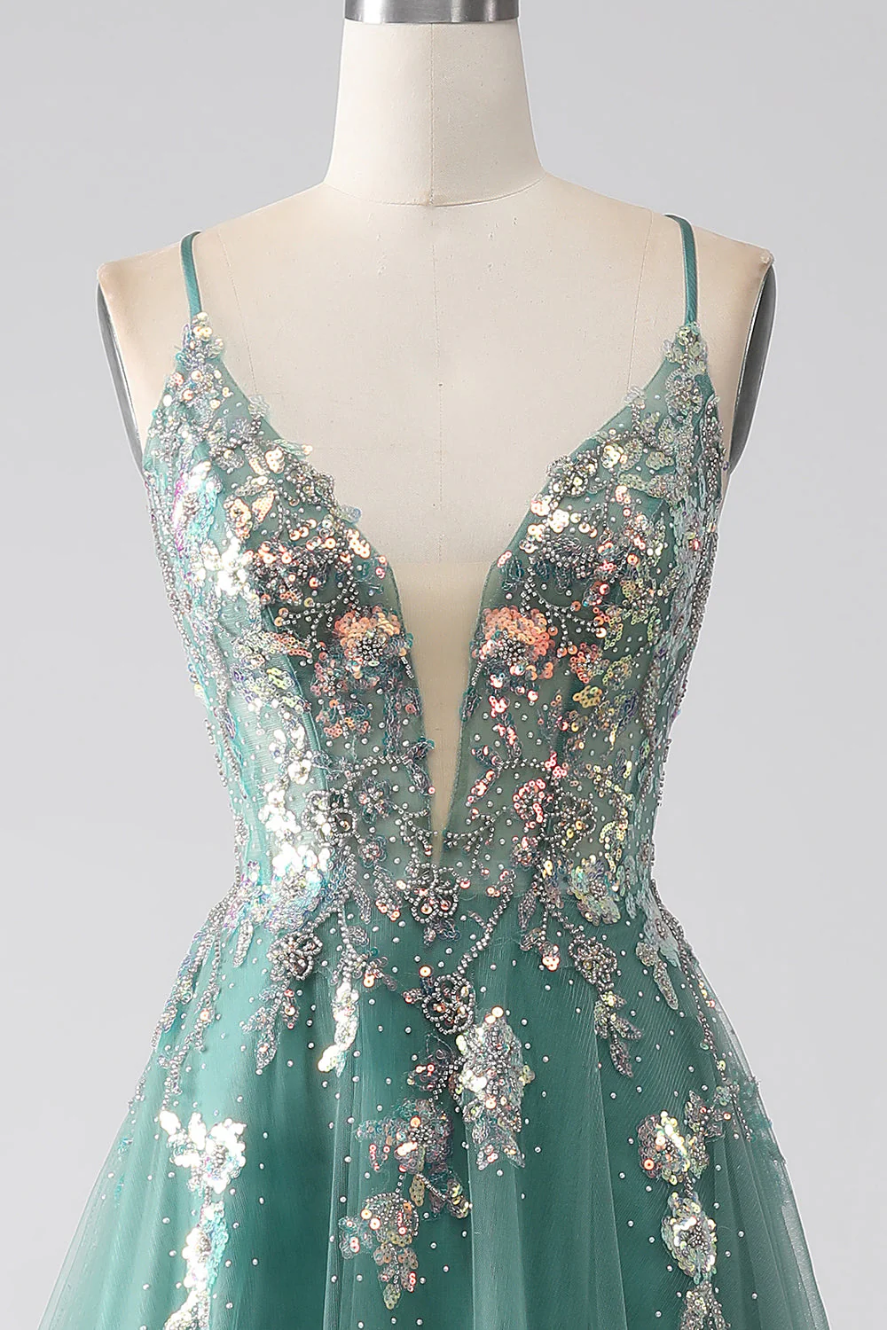Robe de soirée longue à bretelles spaghetti trapèze verte avec appliques à paillettes scintillantes - Image 6
