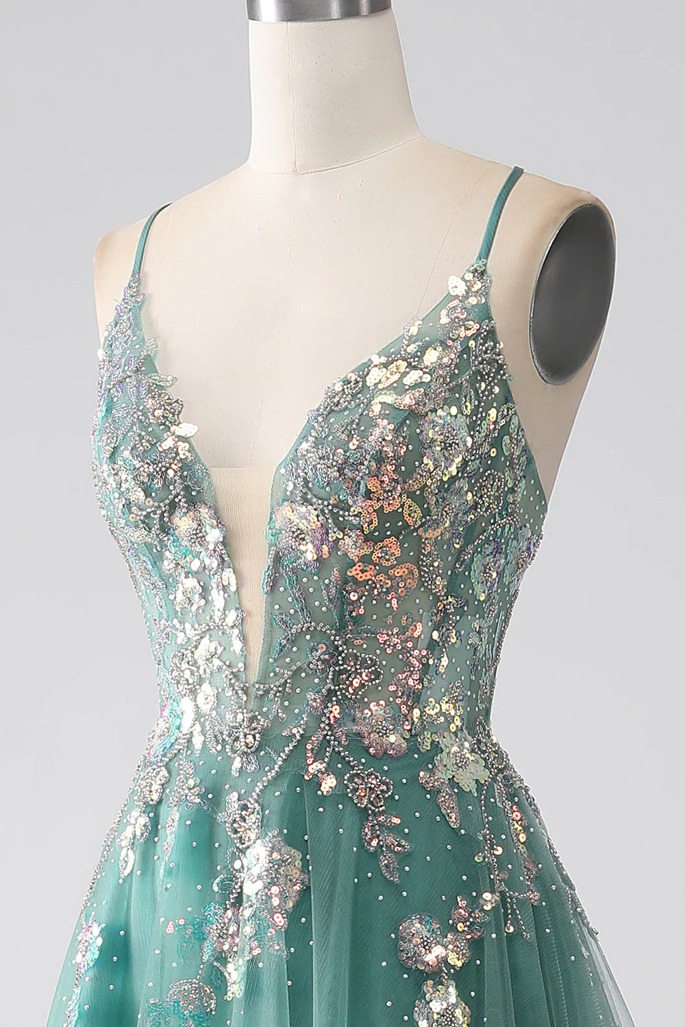 Robe de soirée longue à bretelles spaghetti trapèze verte avec appliques à paillettes scintillantes - Image 8