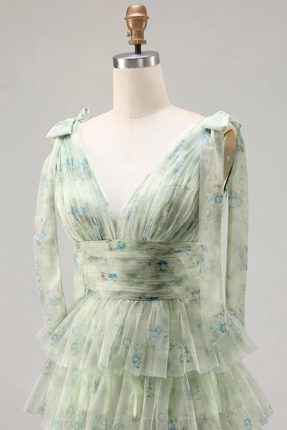 Robe de bal longue à fleurs à volants verts à volants en A avec fente - Image 6