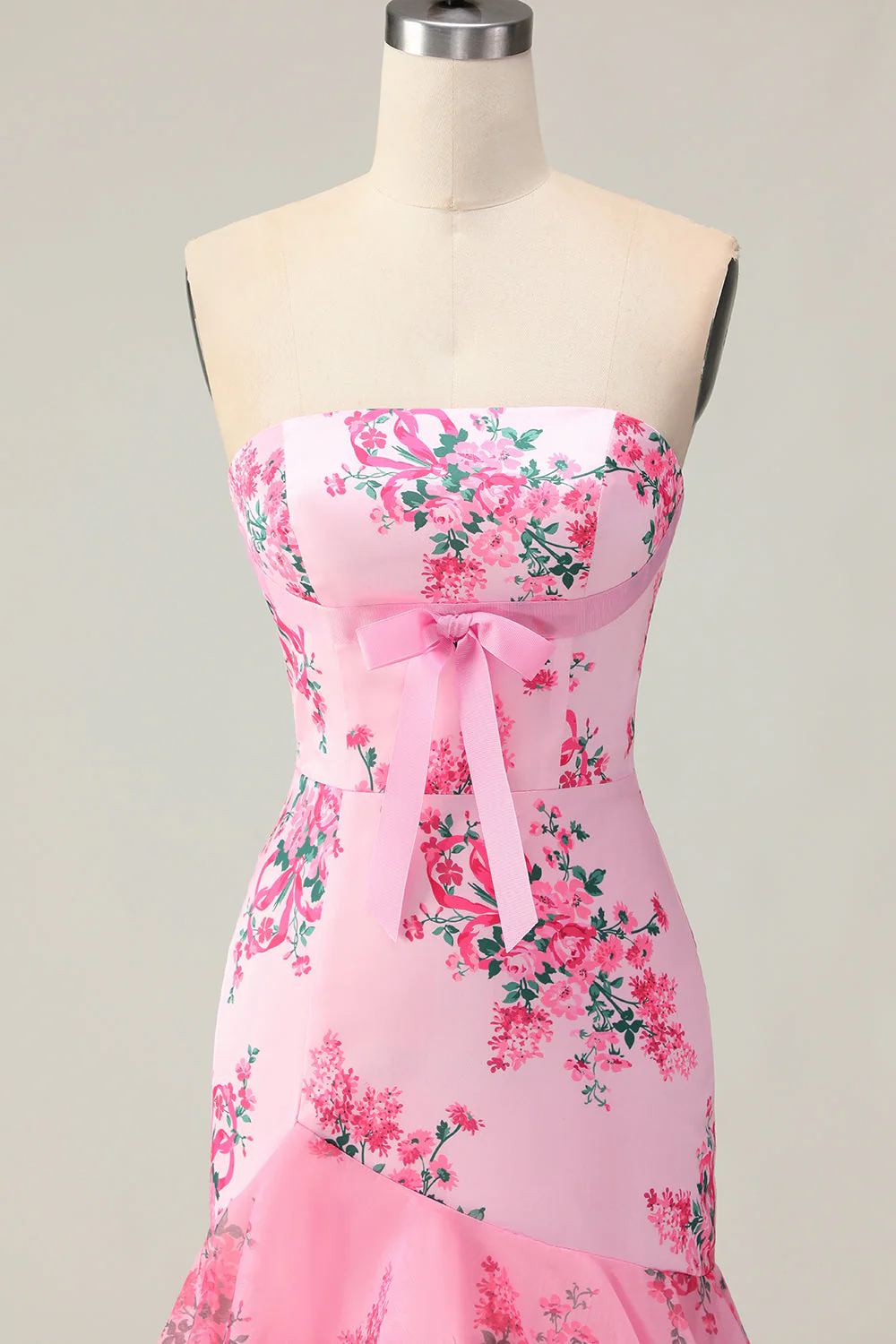 Robe De Soirée longue à imprimé étagé blanc fleur bleue sirène sans bretelles avec volants - Image 10