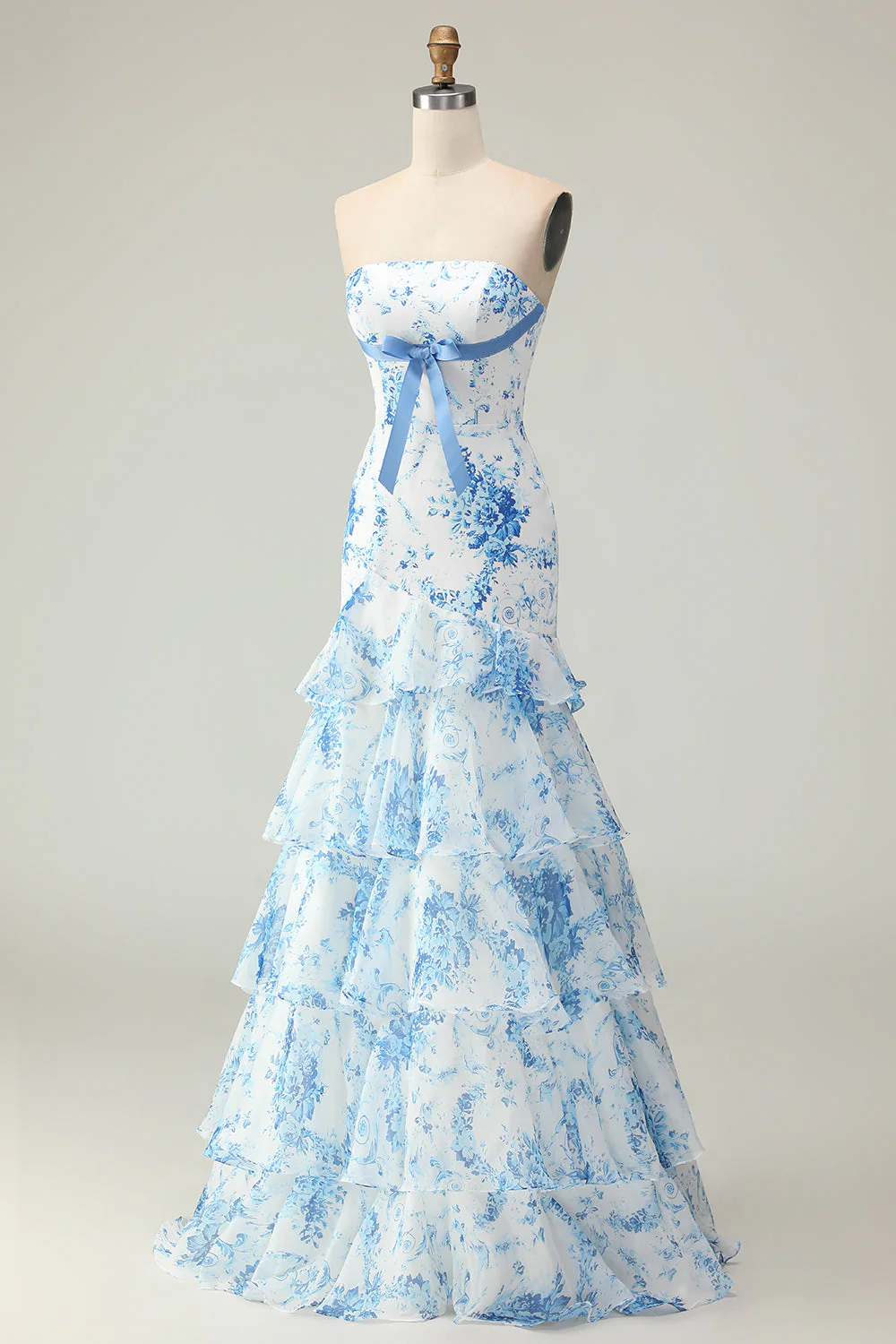 Robe De Soirée longue à imprimé étagé blanc fleur bleue sirène sans bretelles avec volants - Image 3