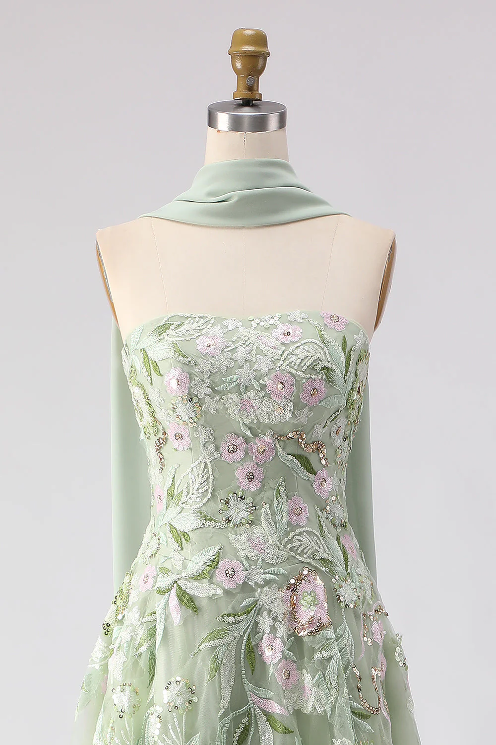 Robe de bal longue brodée en sanglante poussiéreuse en sauge en ligne A brodée - Image 6