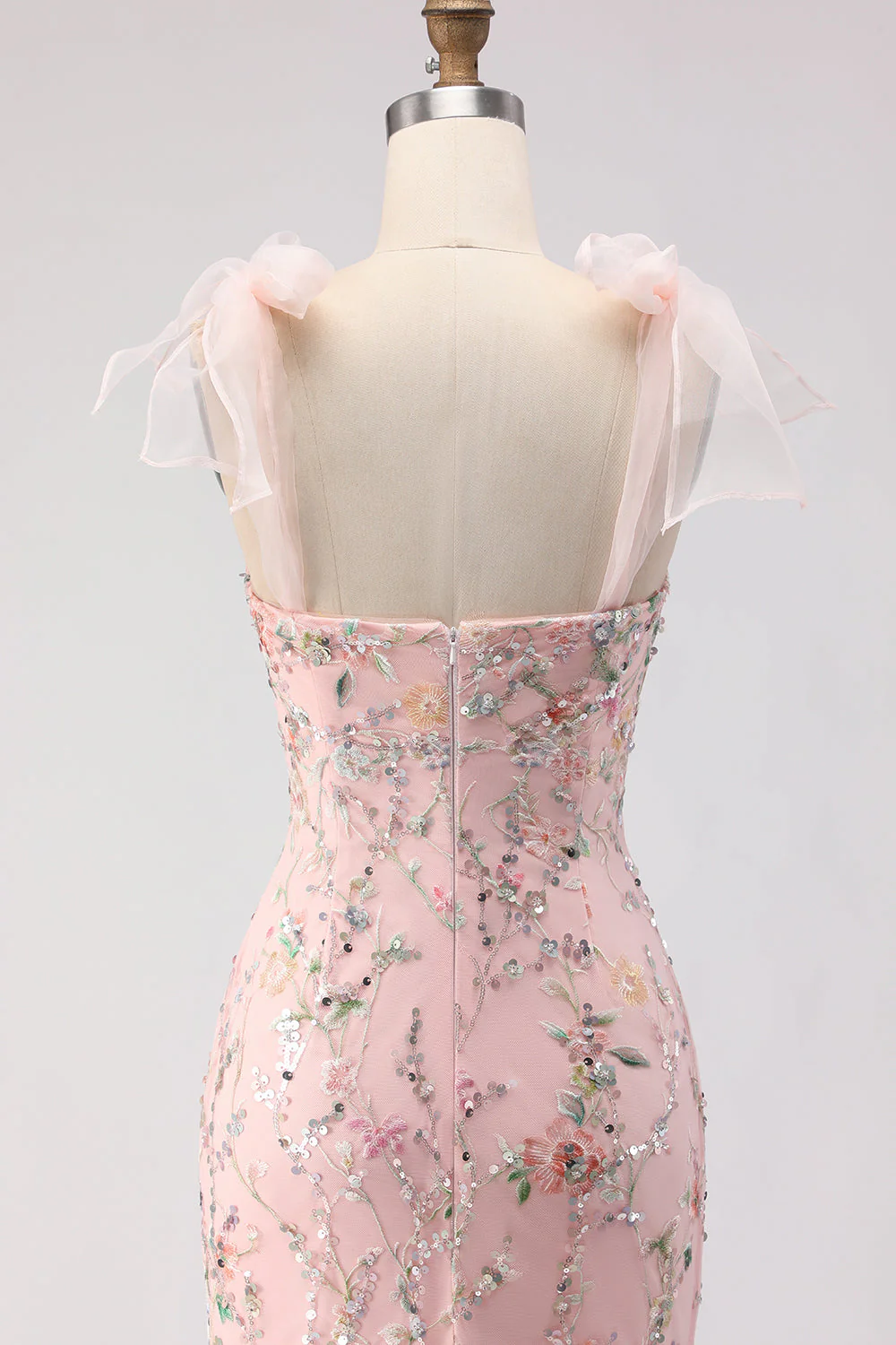 Robe de soirée longue coupe sirène blush brodée avec sequins - Image 5