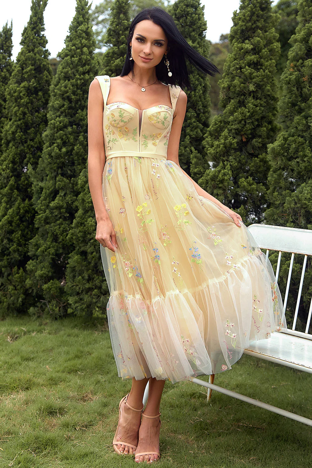 Robe de soirée longue champagne avec broderie - Image 5