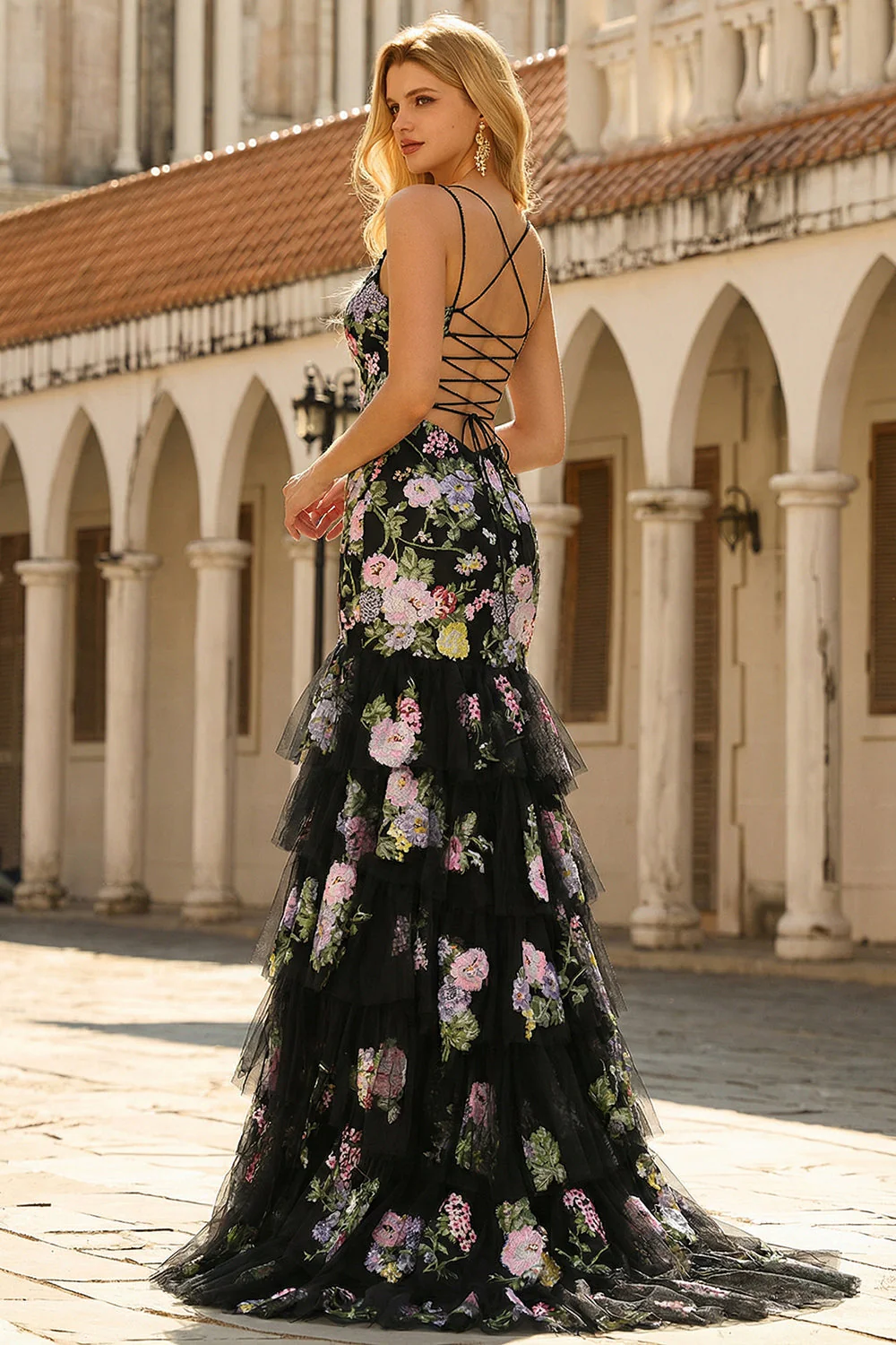 Robe de bal longue de bal à paillettes fleur rose noire et dentelle dans le dos - Image 3