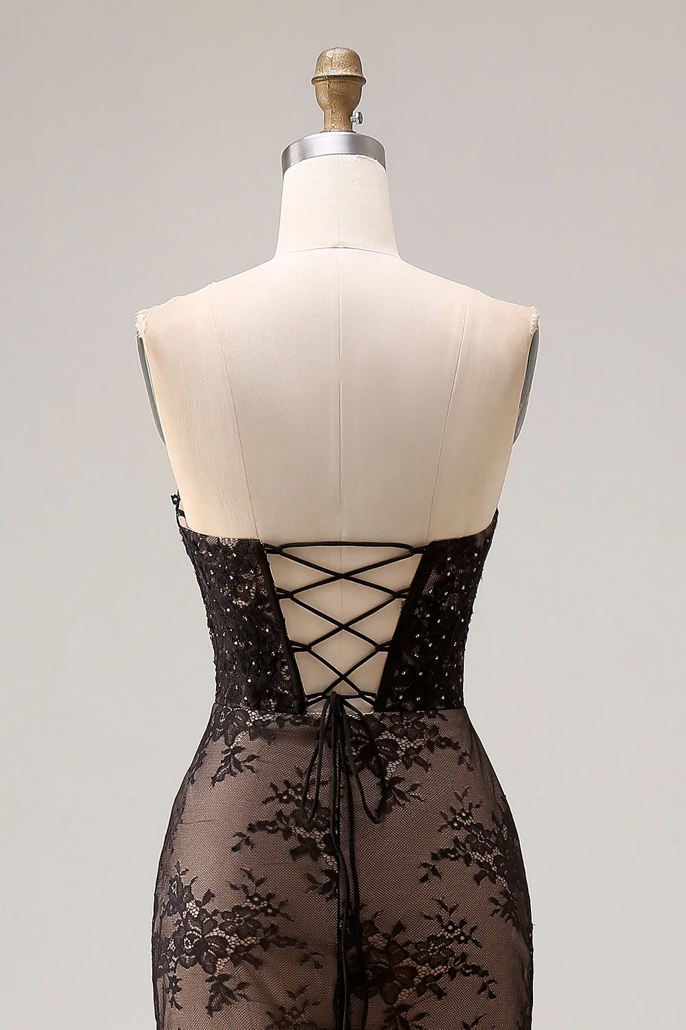 Robe de bal longue de bal en dentelle noire perlée de sirène sirène à perles et fendue - Image 5