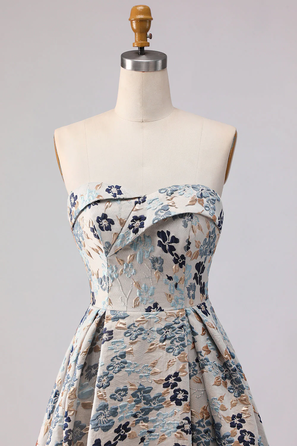 Robe de bal longue de promo à motif de fleurs bleues sans bretelles en ligne A - Image 4